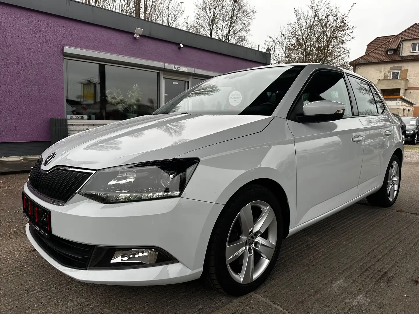 Skoda Fabia Style "AHK"Panorama"HU/AU+Service Neu" Weiß - 1