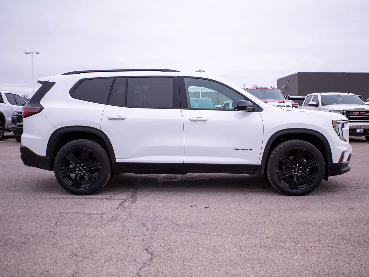 GMC Acadia снимка GMC Acadia