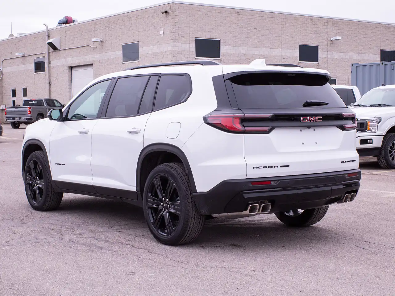 GMC Acadia снимка GMC Acadia