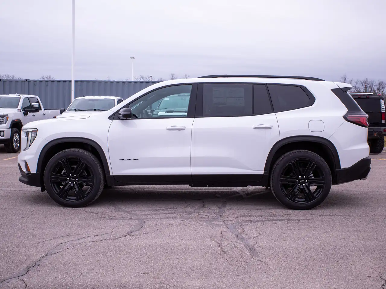 GMC Acadia снимка GMC Acadia