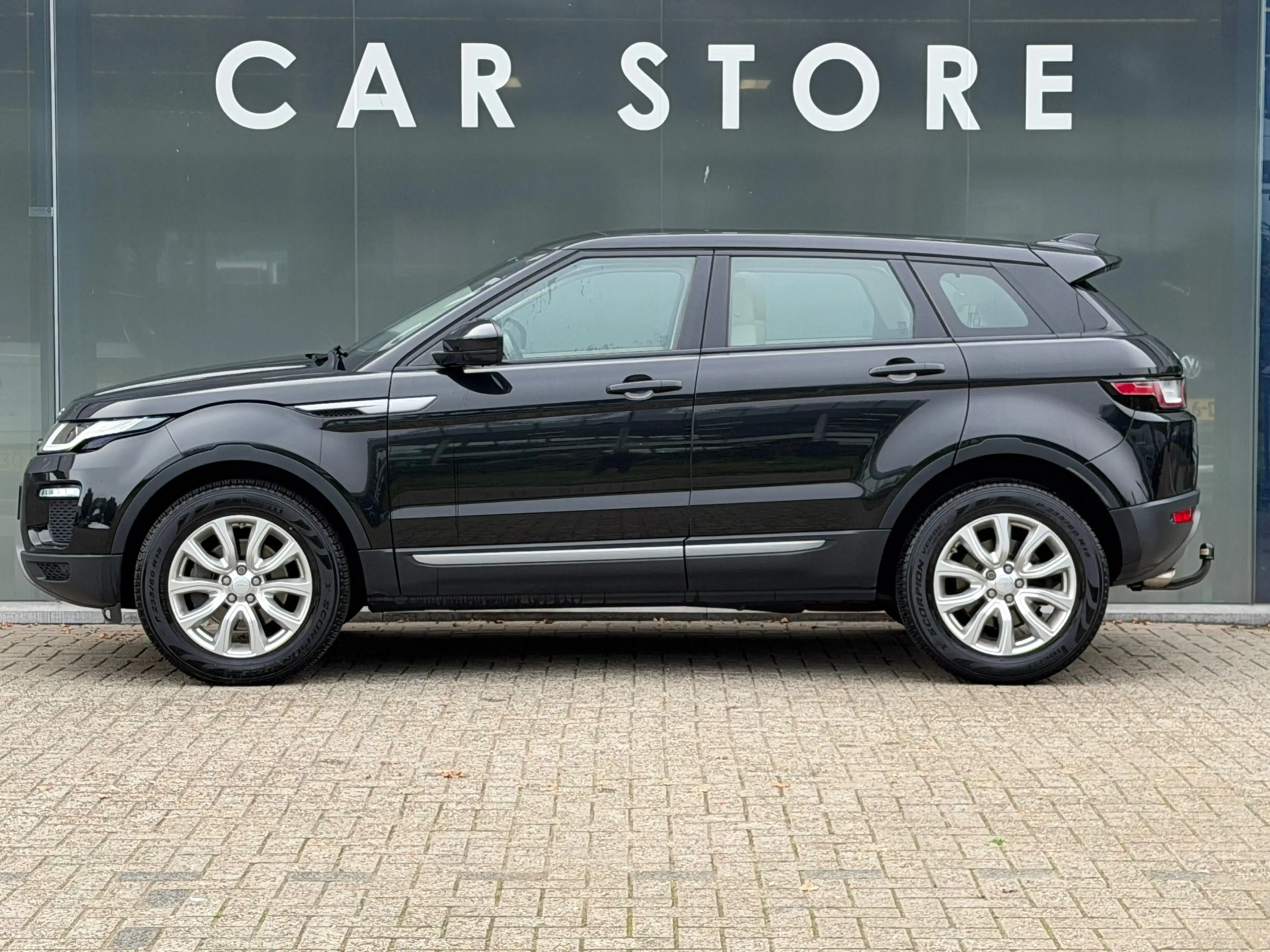 Land Rover Range Rover Evoque 2.0 Si4 Urban Series SE Leer / Pano / Cruise / Car — photo 2