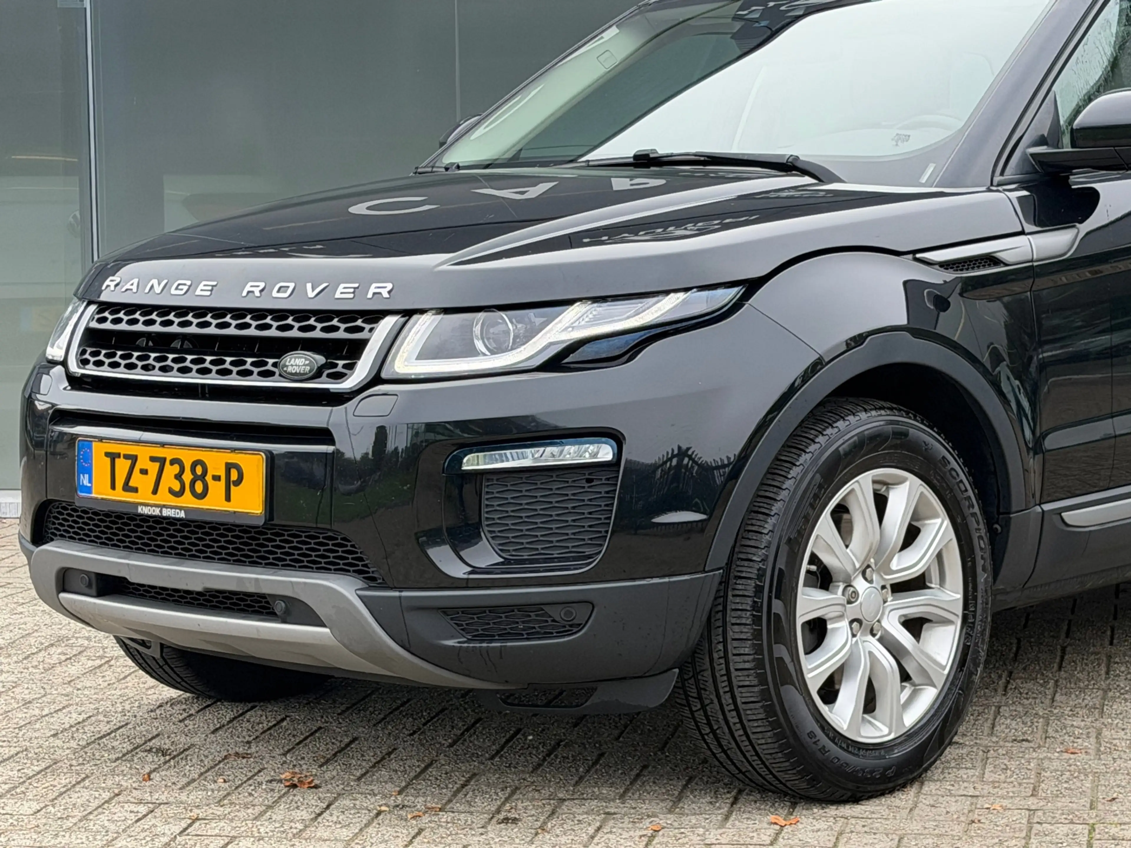 Land Rover Range Rover Evoque 2.0 Si4 Urban Series SE Leer / Pano / Cruise / Car — photo 5