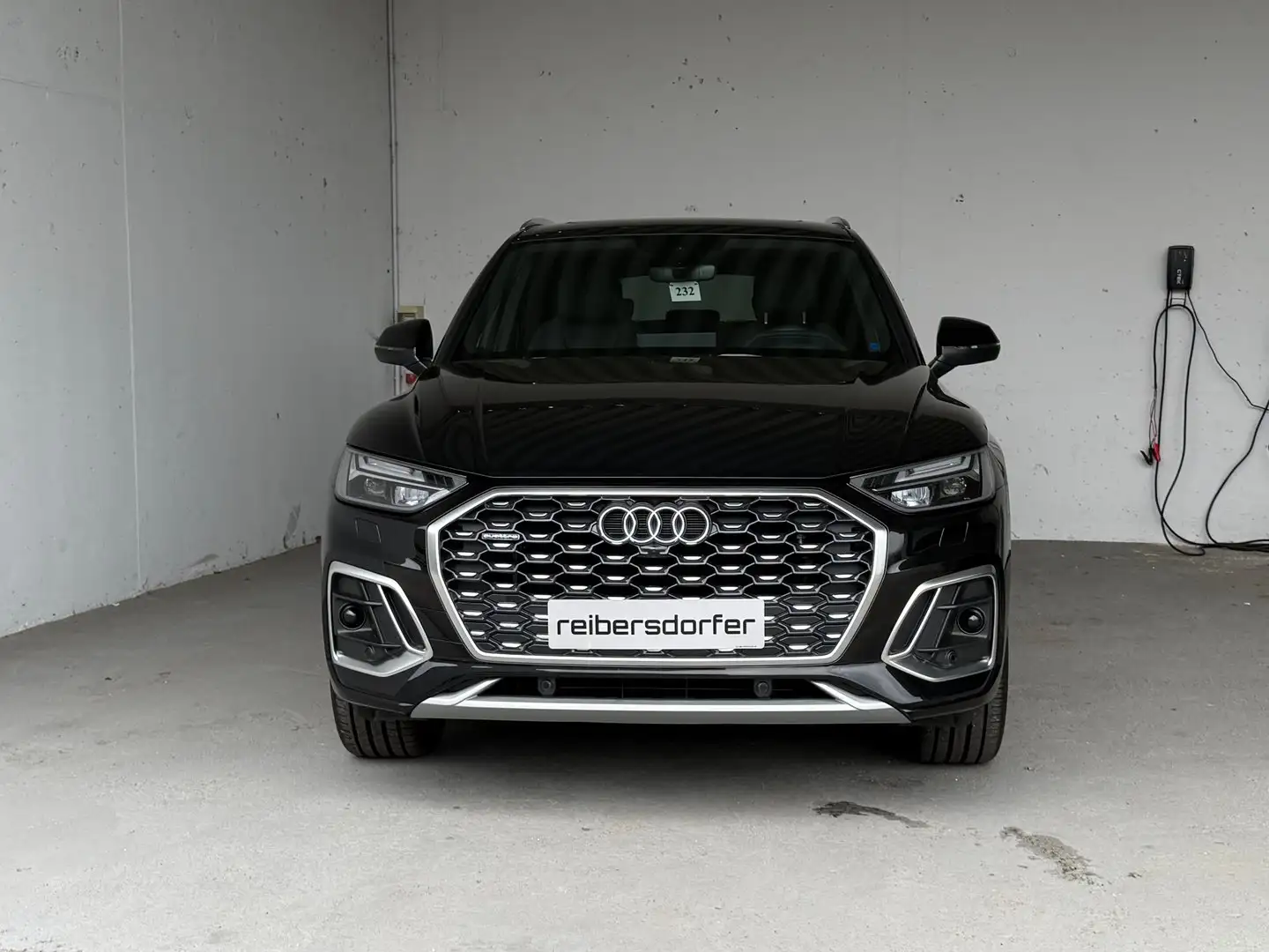 Audi Q5 40 TDI quattro S line Schwarz - 2