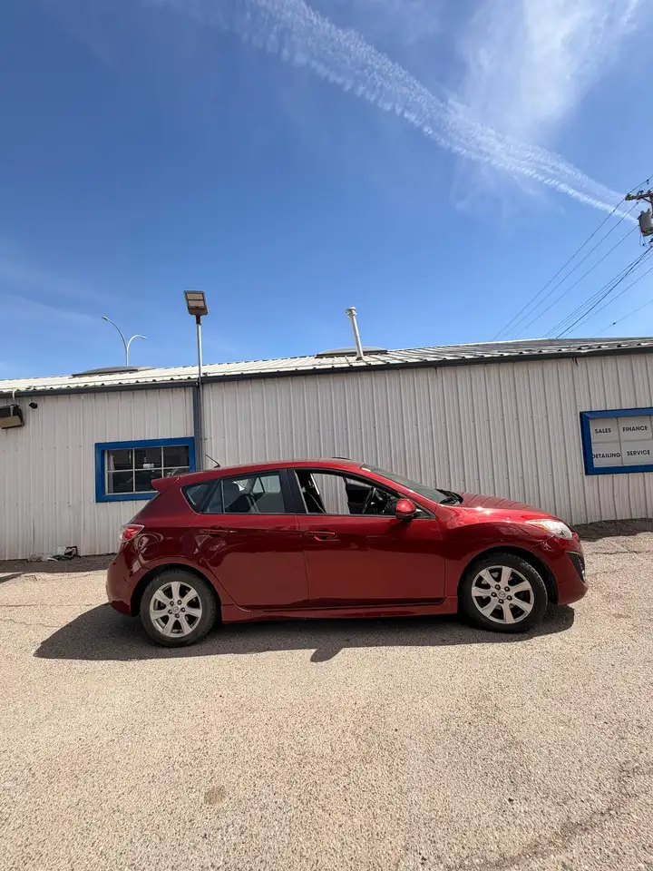 Mazda 3 снимка Mazda 3