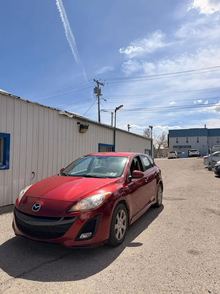 Mazda 3 снимка Mazda 3