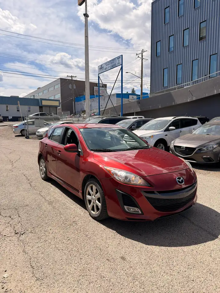 Mazda 3 снимка Mazda 3