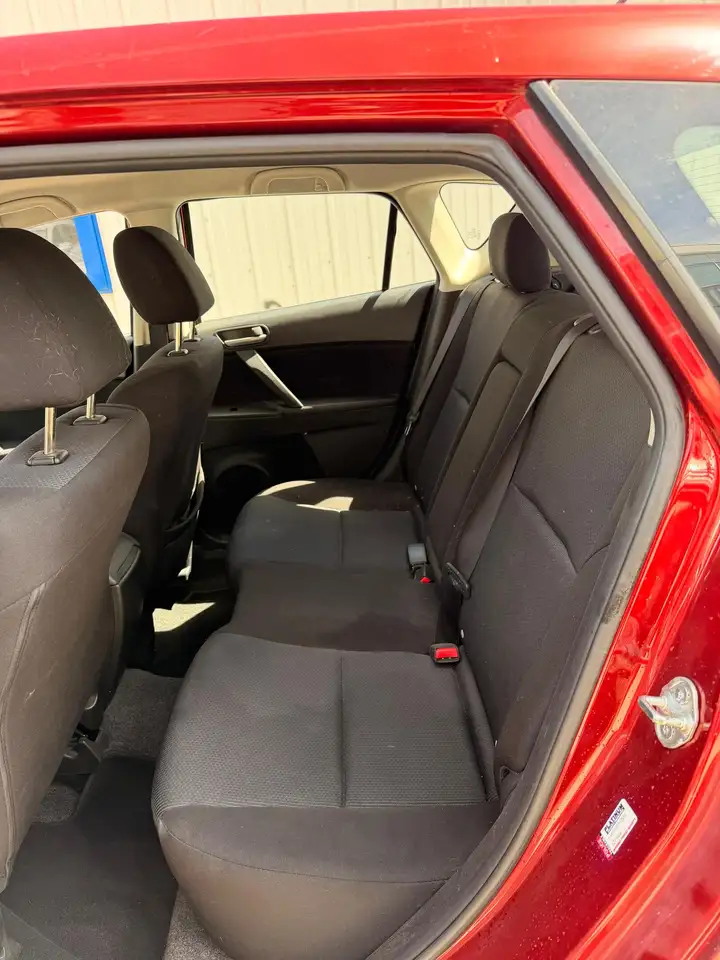 Mazda 3 снимка Mazda 3