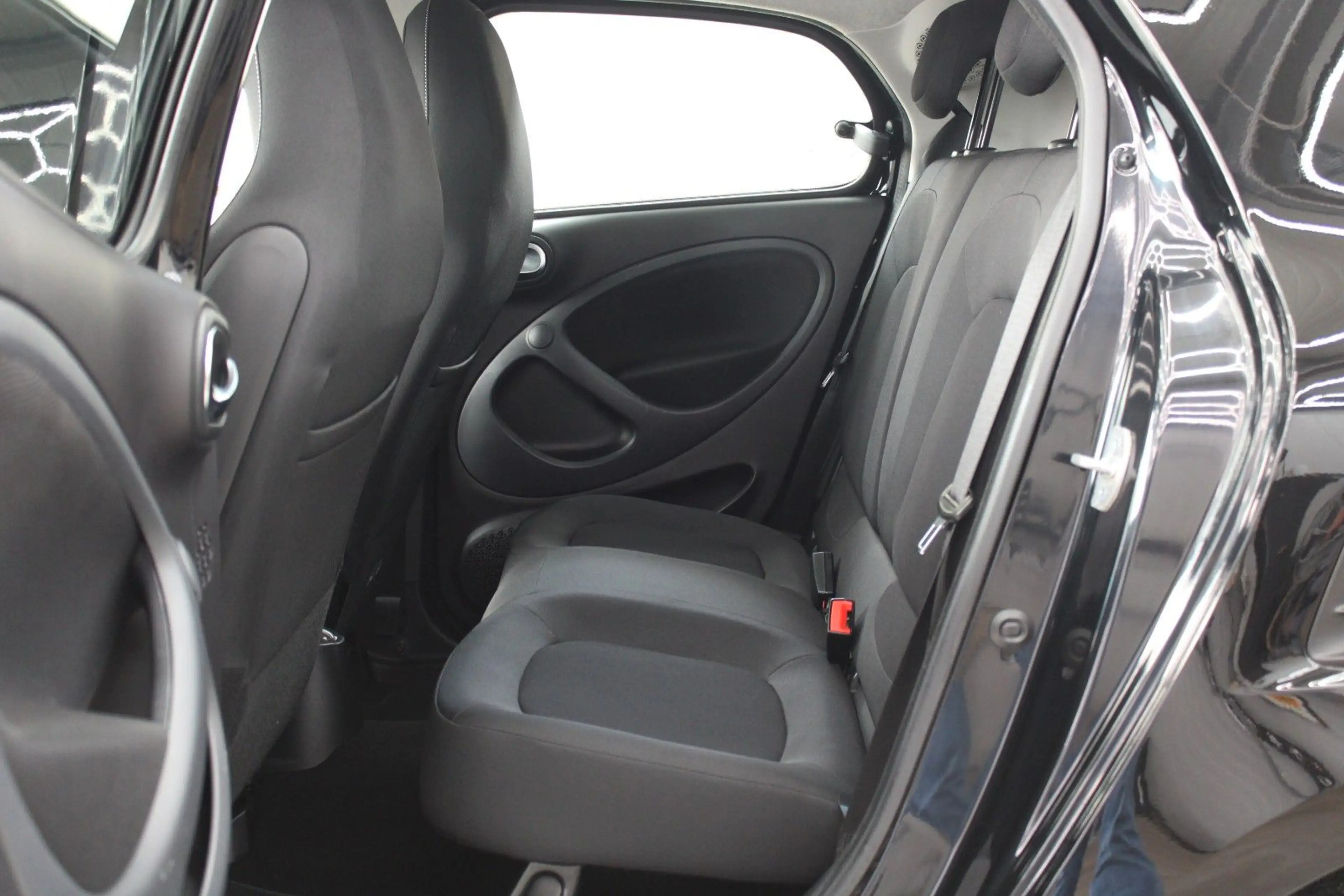 smart forFour *Automatik*Insp.Neu*Scheckheft*Navi*SHZ* — photo 10
