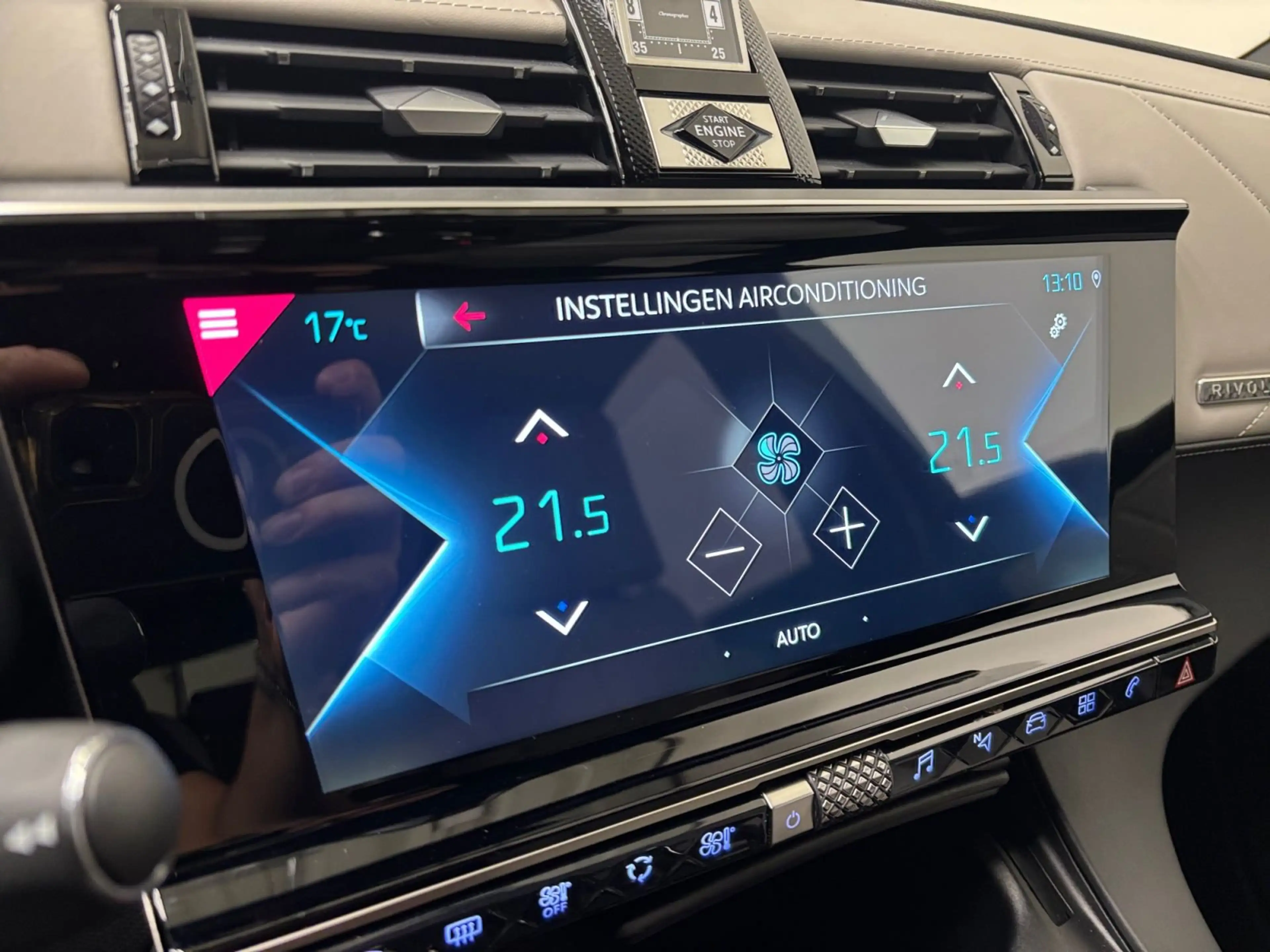 DS Automobiles DS 7 Crossback 1.6 E-TENSE Rivoli AUT — photo 12