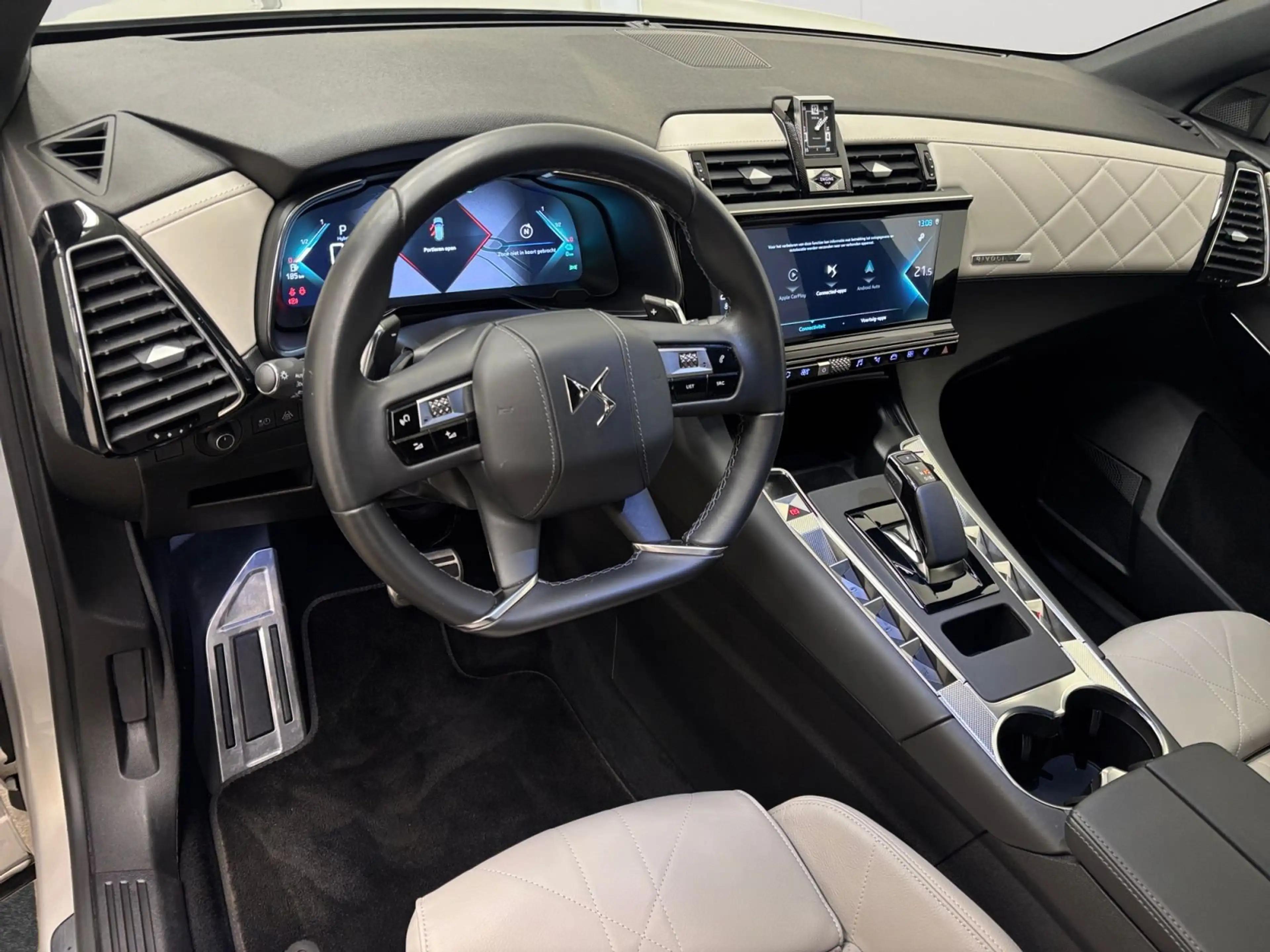 DS Automobiles DS 7 Crossback 1.6 E-TENSE Rivoli AUT — photo 6