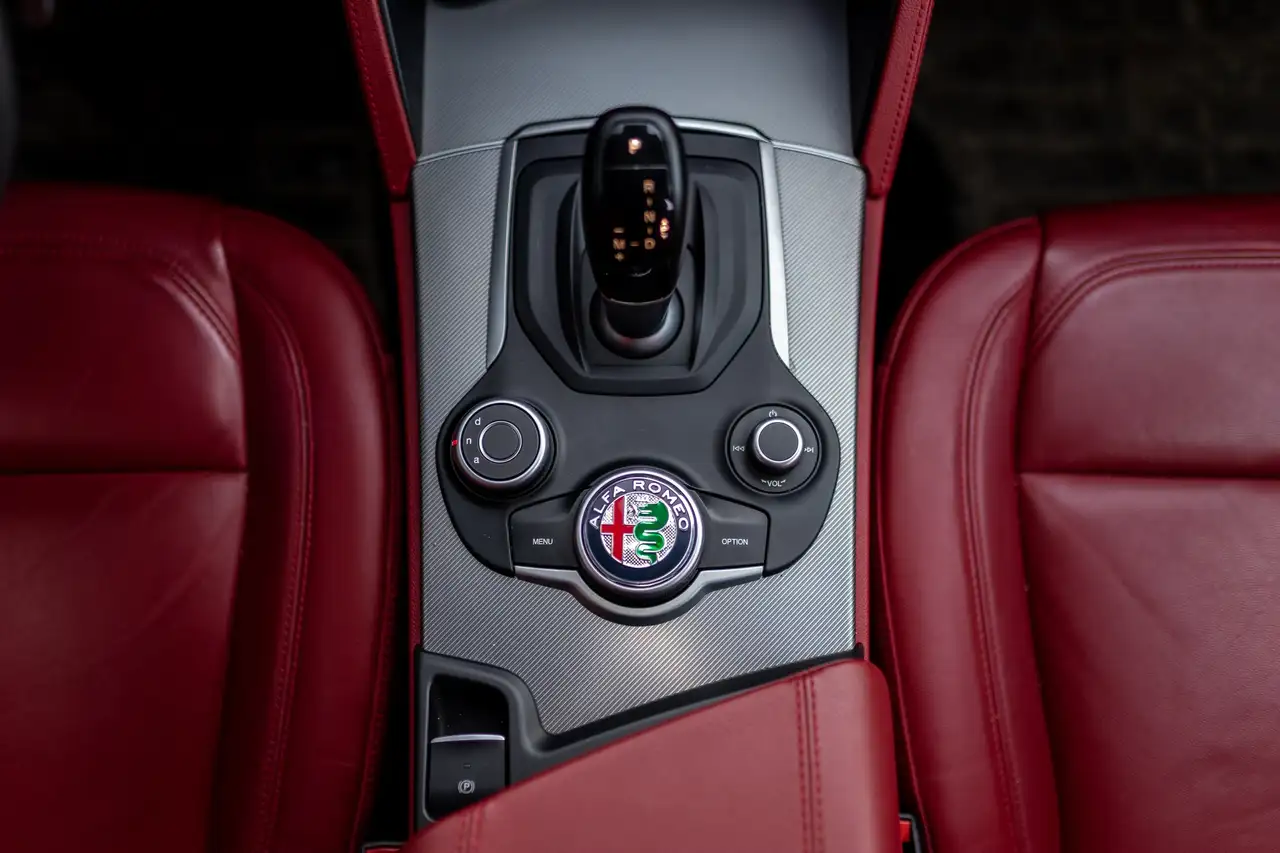 Alfa Romeo Stelvio fotografie Alfa Romeo Stelvio