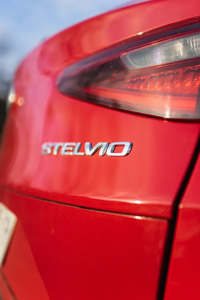 Alfa Romeo Stelvio fotografie Alfa Romeo Stelvio