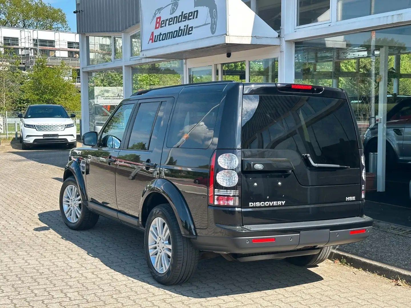 Land Rover Discovery 4 SDV6 HSE Pano / 7 Sitzer Negro - 2