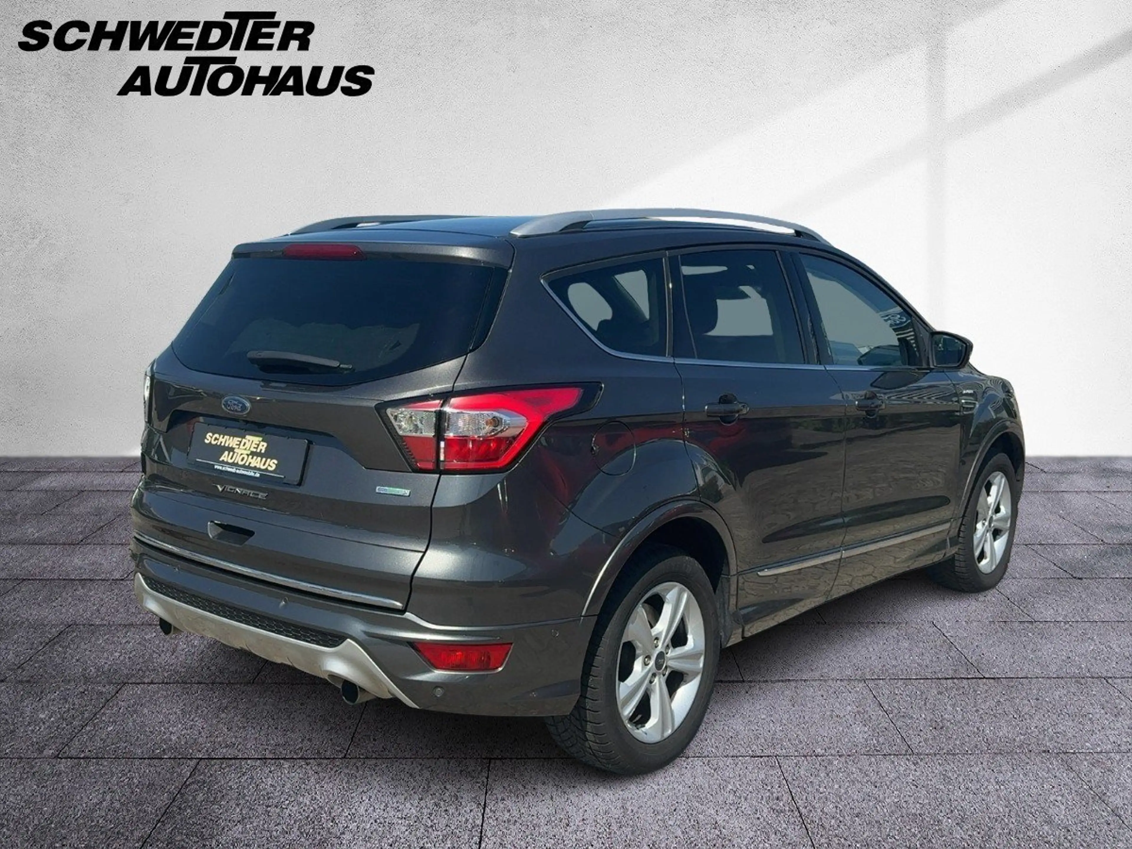 Ford Kuga 1.5 EcoBoost Vignale Navi+Winterp.+2xKlima — photo 5