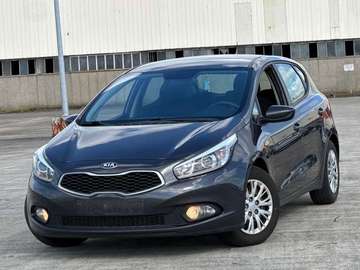 1.4i / CLIMATISATION / FACELIFT / 1PROP CARNET
