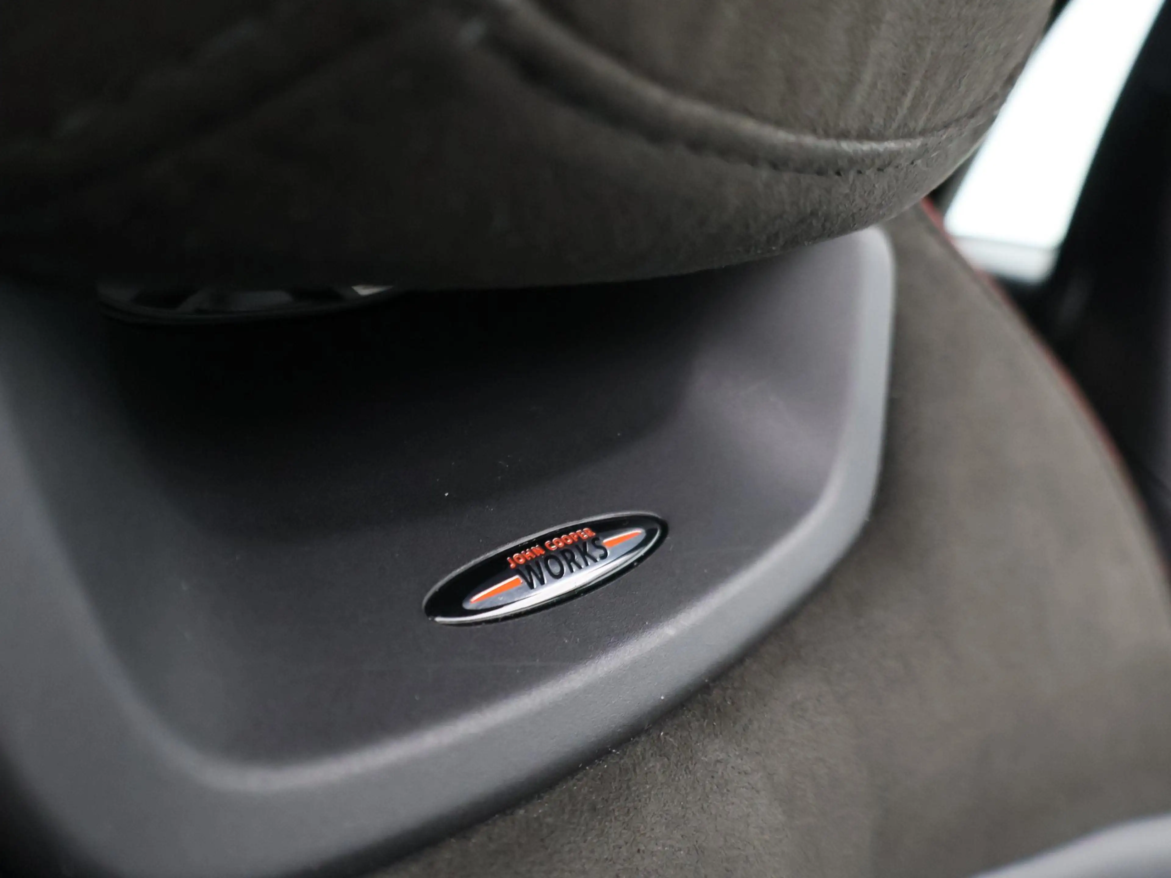 MINI John Cooper Works Cabrio Mini 2.0 JCW 231 PK REBEL GREEN | JCW STOELEN | AD — photo 9