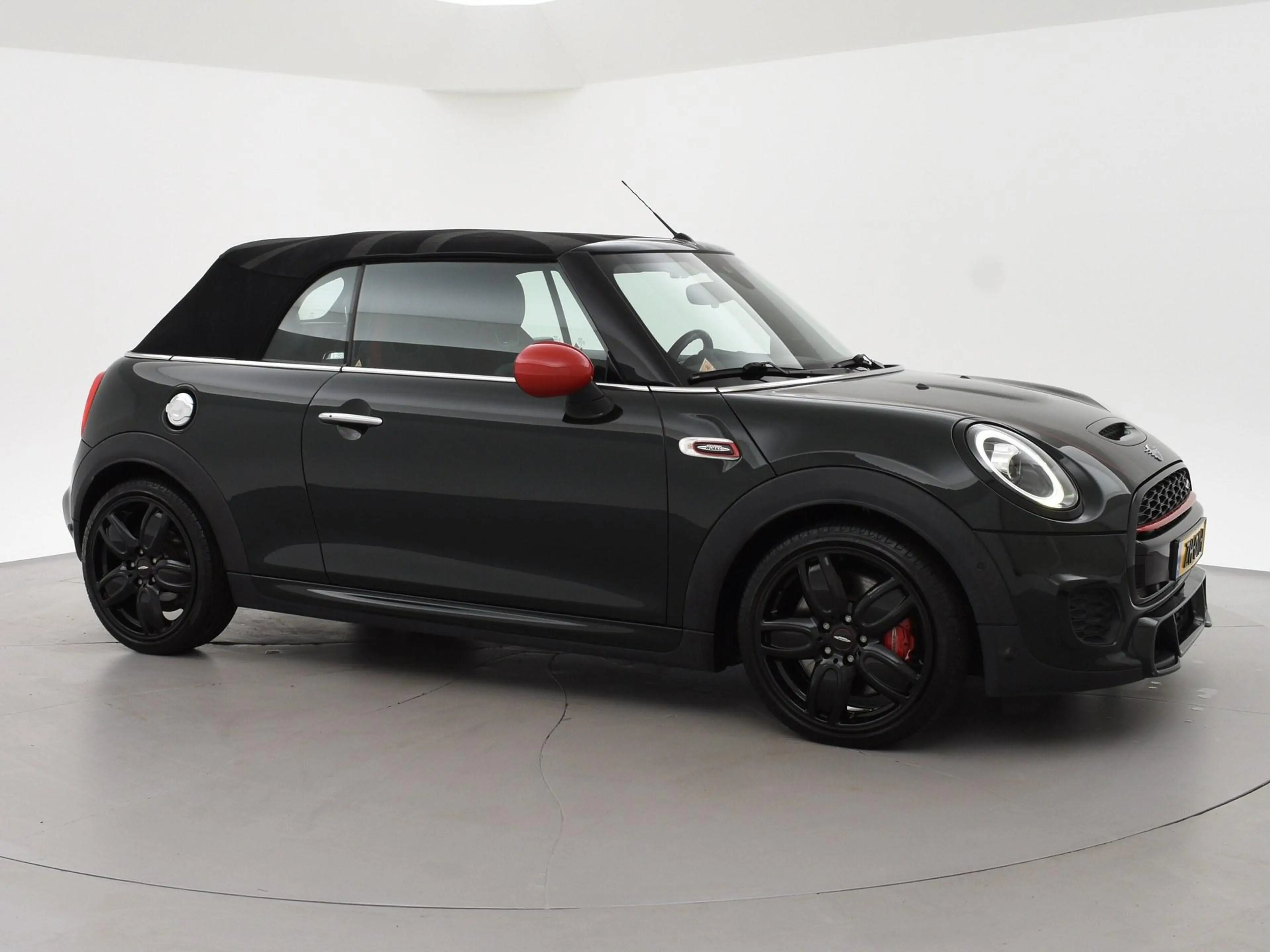 MINI John Cooper Works Cabrio Mini 2.0 JCW 231 PK REBEL GREEN | JCW STOELEN | AD — photo 23