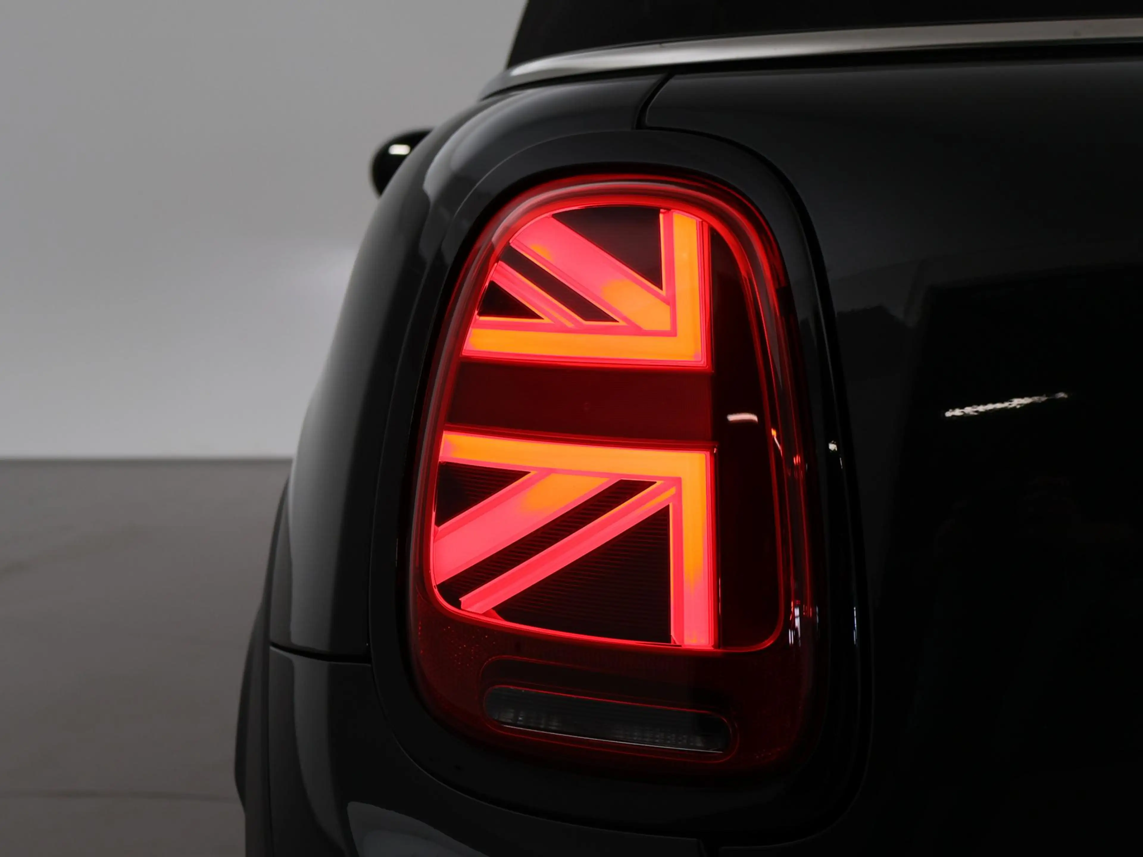 MINI John Cooper Works Cabrio Mini 2.0 JCW 231 PK REBEL GREEN | JCW STOELEN | AD — photo 13