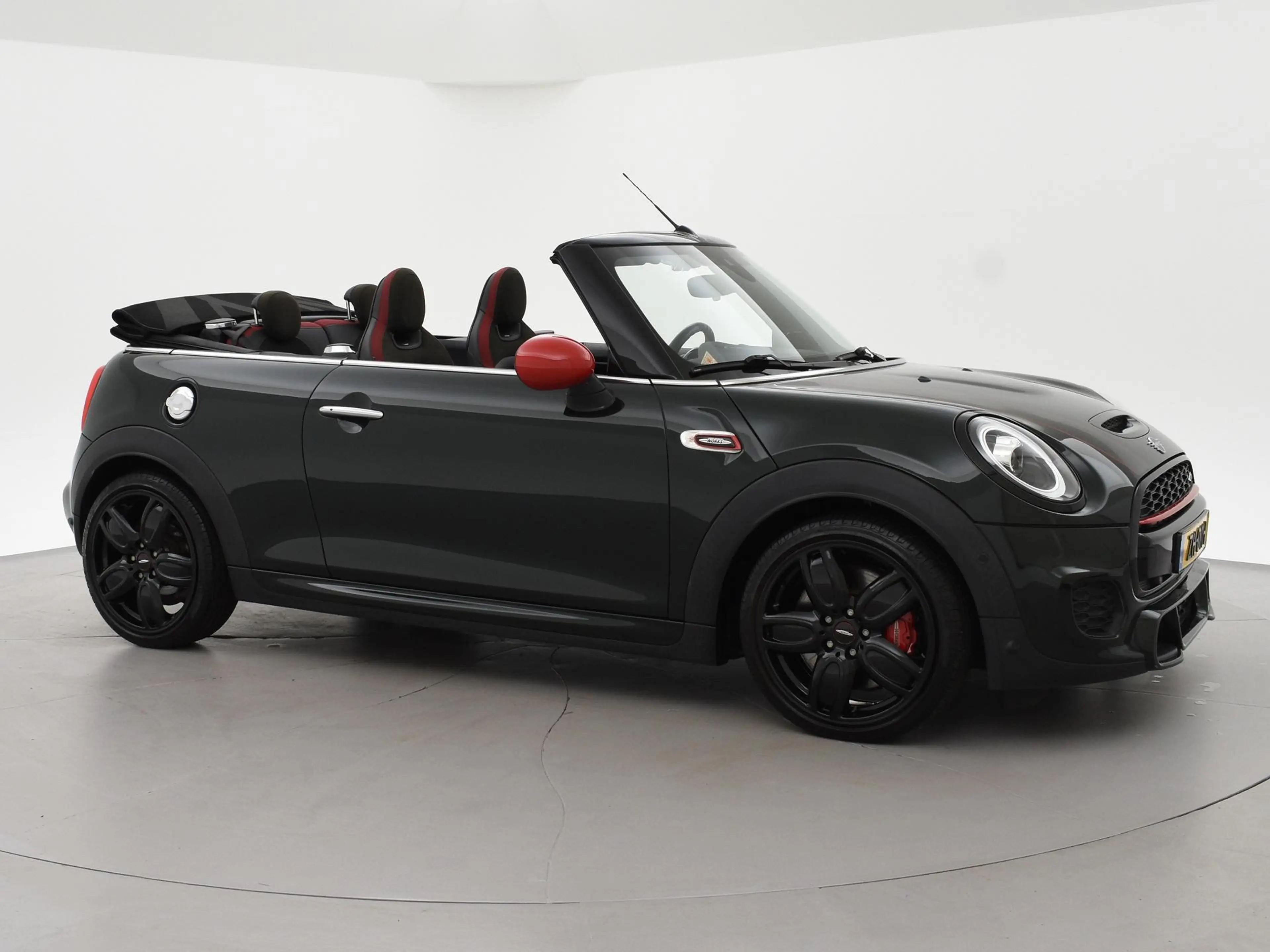 MINI John Cooper Works Cabrio Mini 2.0 JCW 231 PK REBEL GREEN | JCW STOELEN | AD — photo 24