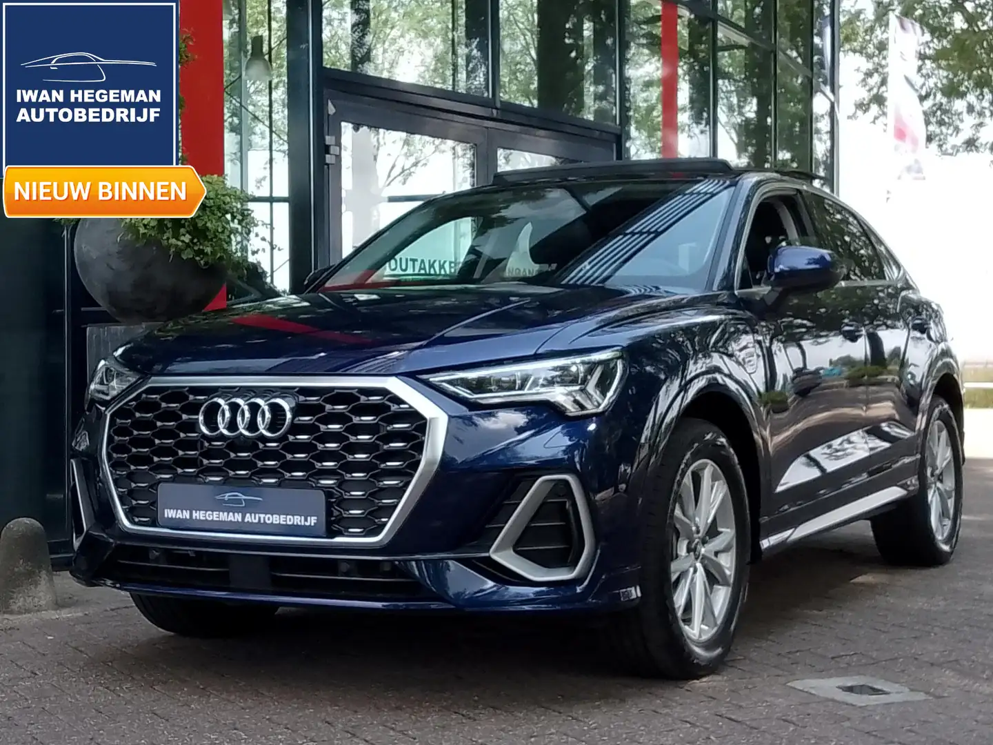 Audi Q3 Sportback 45 TFSI e S Edition | Panodak | Virtual Blauw - 1