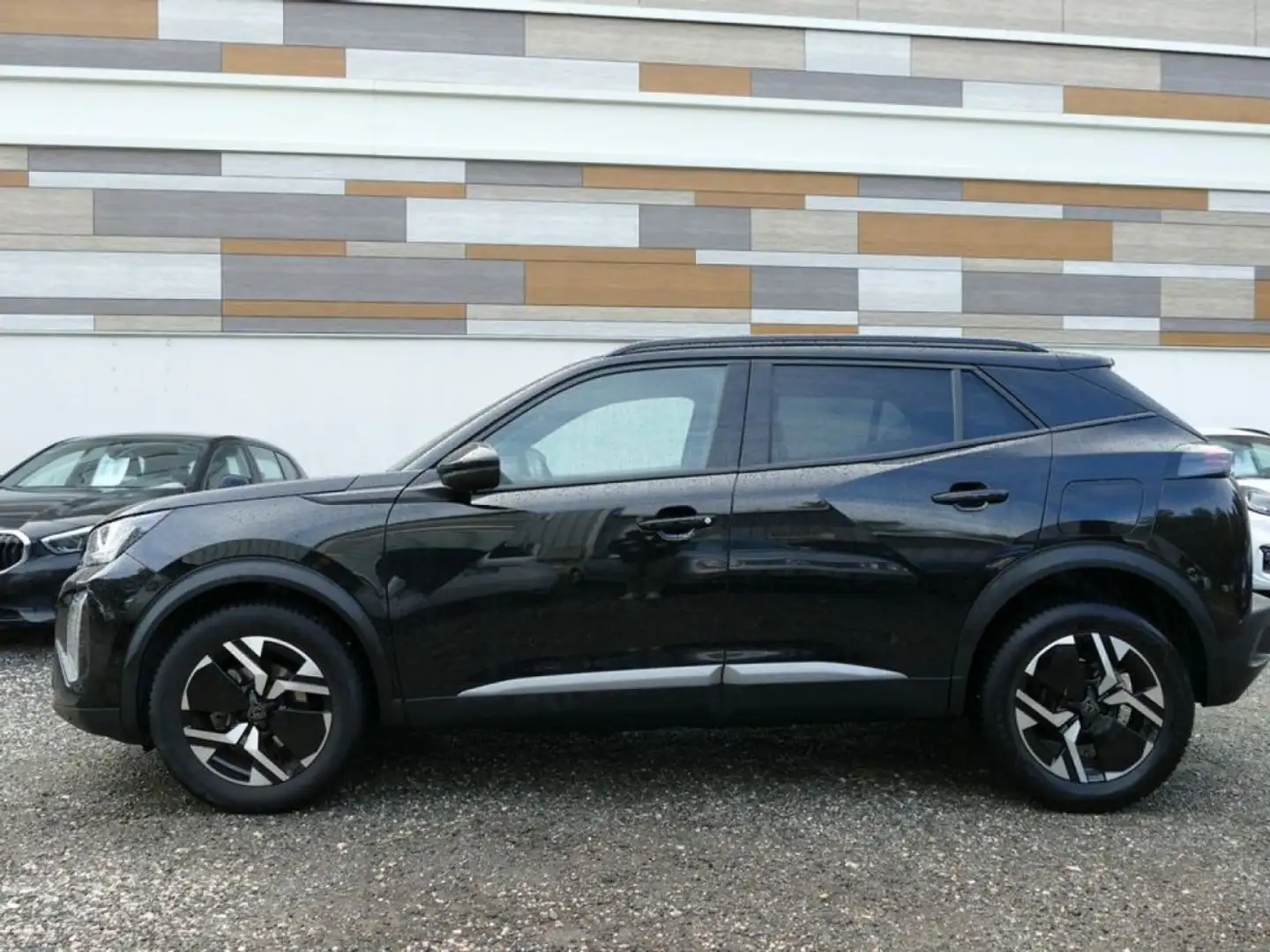 Peugeot 2008 1.2 PURETECH 100 Ch ALLURE BVM6 CARPLAY CAMERA 360 Schwarz - 2