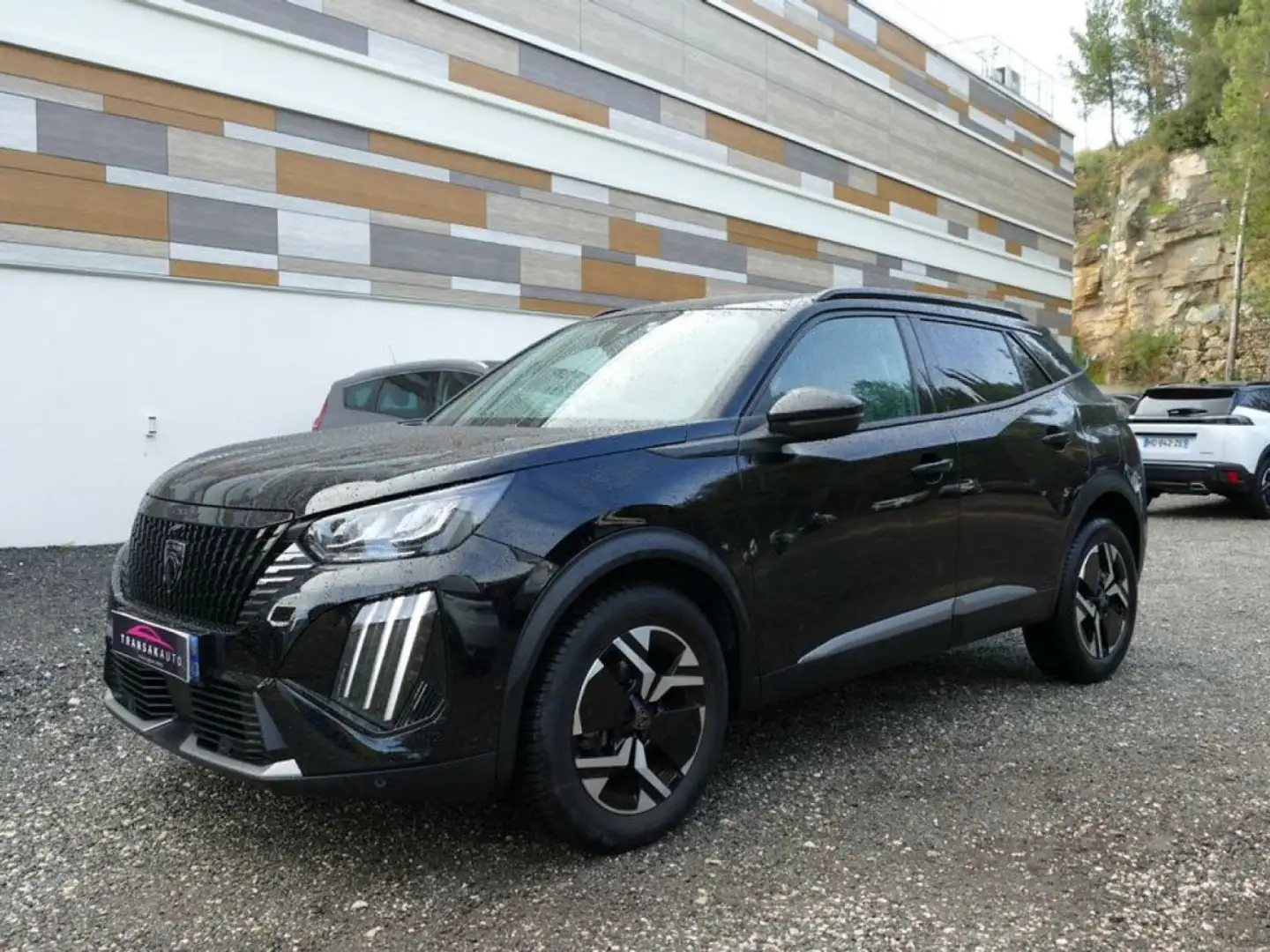 Peugeot 2008 1.2 PURETECH 100 Ch ALLURE BVM6 CARPLAY CAMERA 360 Schwarz - 1