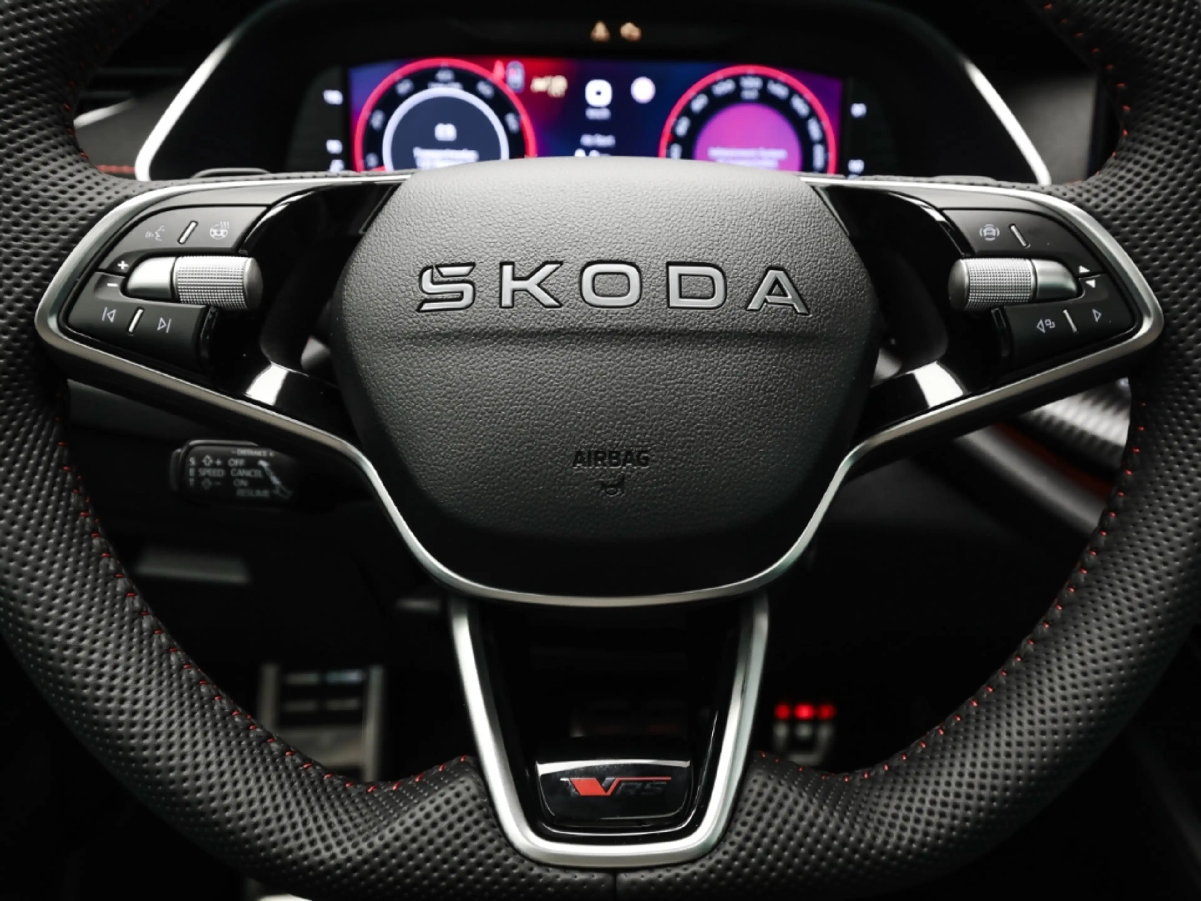 Skoda Octavia Combi RS 2.0 TSI AHK Pano Matrix Winter — photo 8
