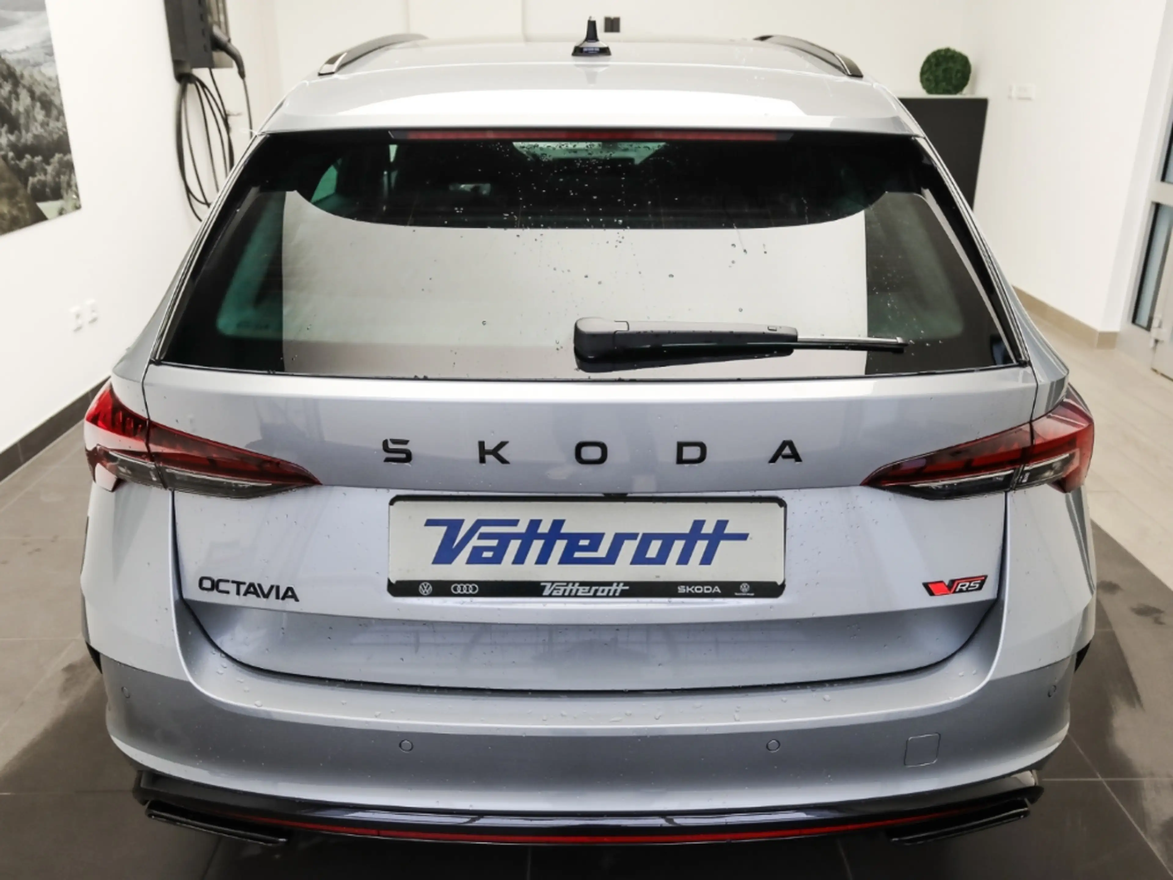 Skoda Octavia Combi RS 2.0 TSI AHK Pano Matrix Winter — photo 4