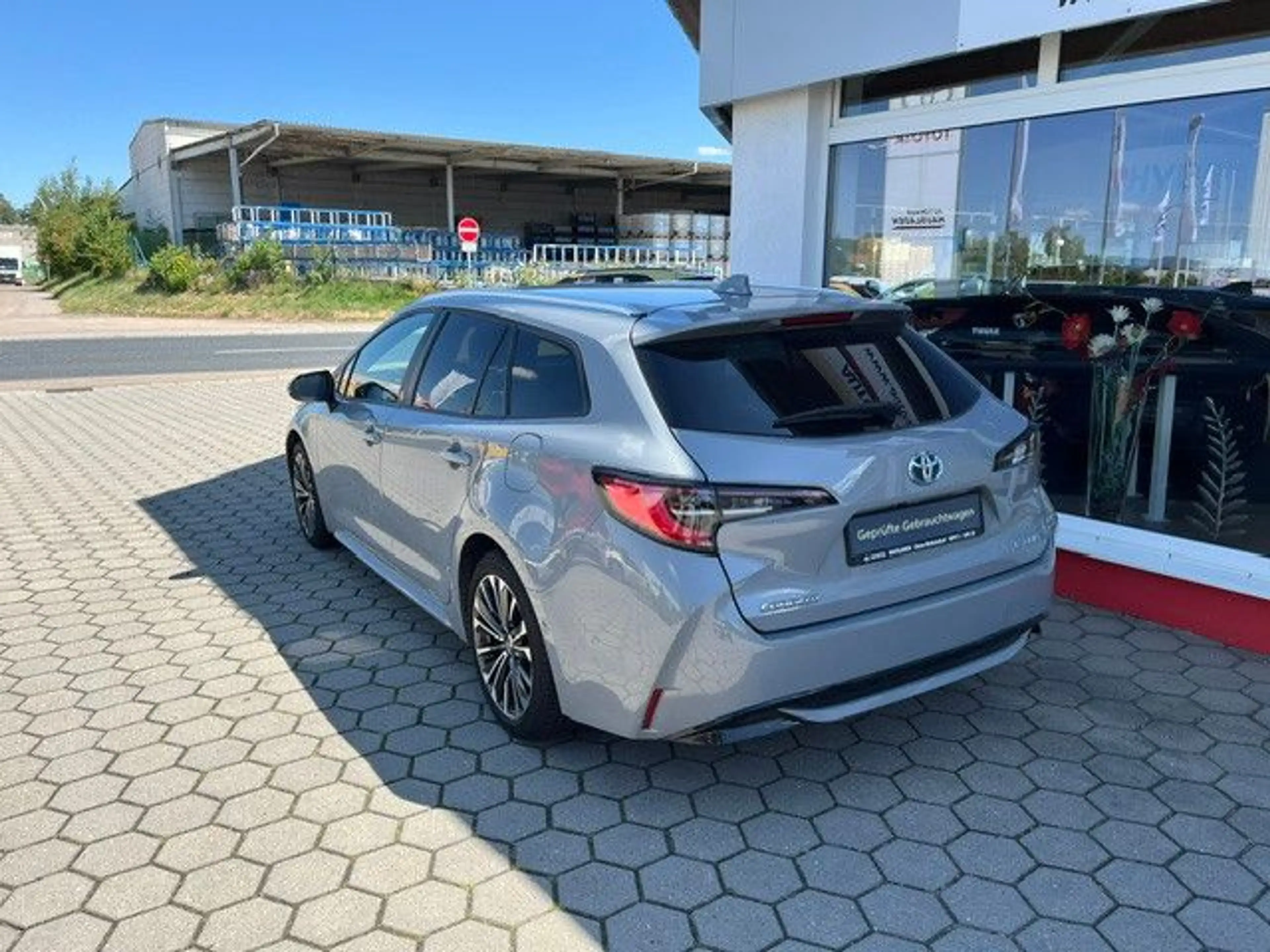 Toyota Corolla Touring Sports 2,0 Hybrid Team D — photo 7