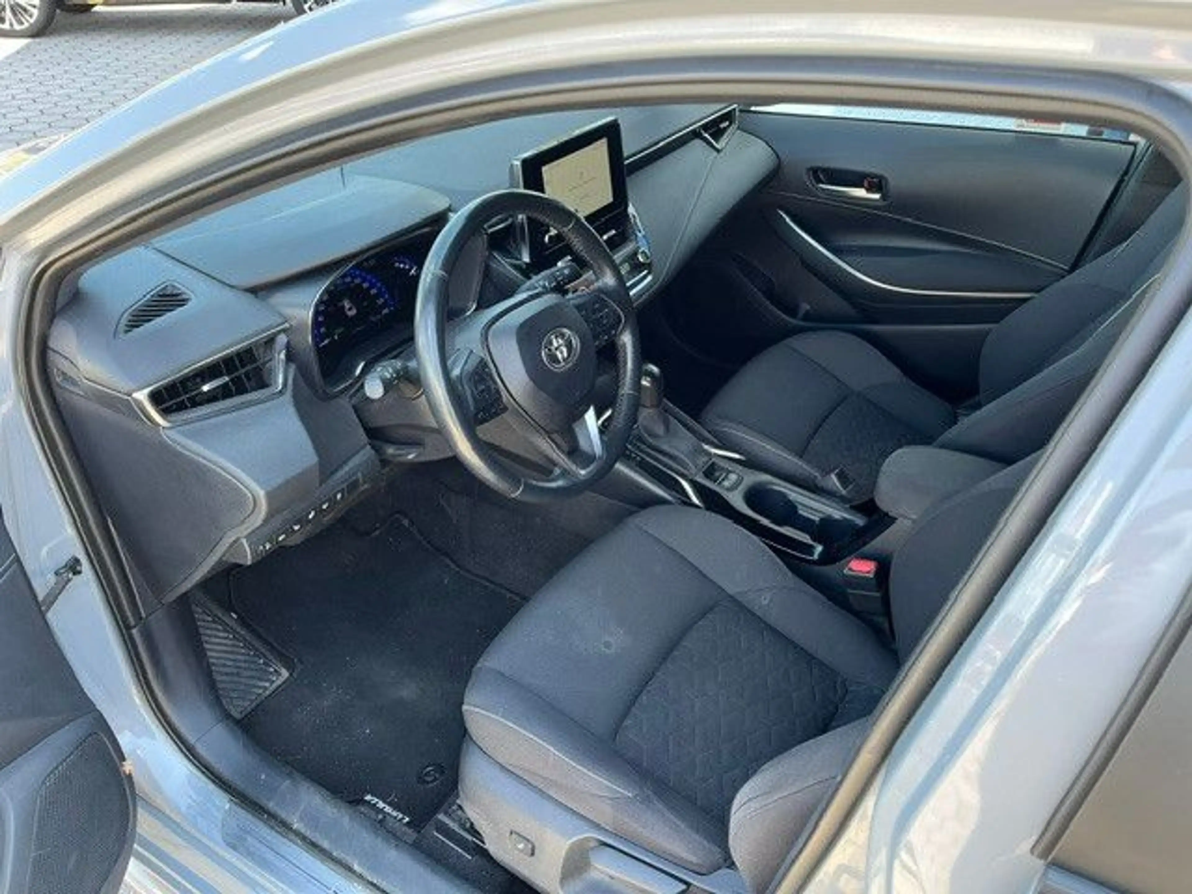 Toyota Corolla Touring Sports 2,0 Hybrid Team D — photo 8