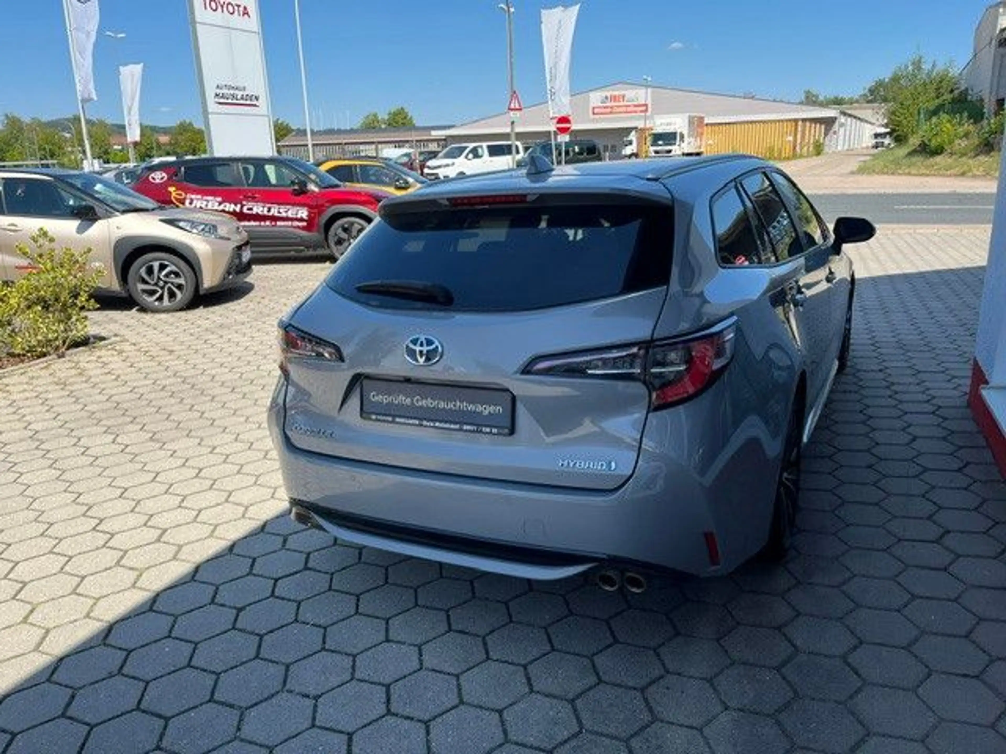 Toyota Corolla Touring Sports 2,0 Hybrid Team D — photo 6