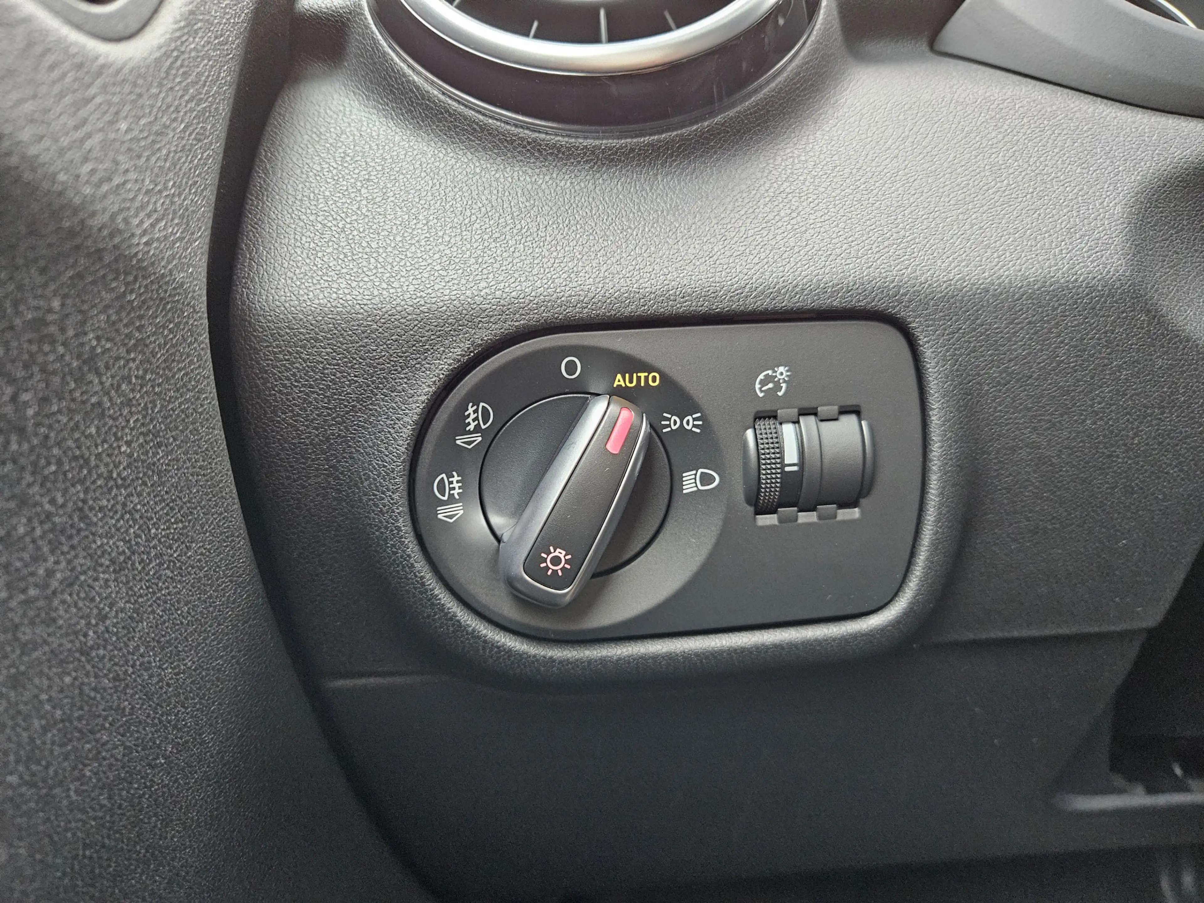 Audi A1 1.4 TFSI S Edition /Automaat/Pano/Stoelverwarming! — photo 25