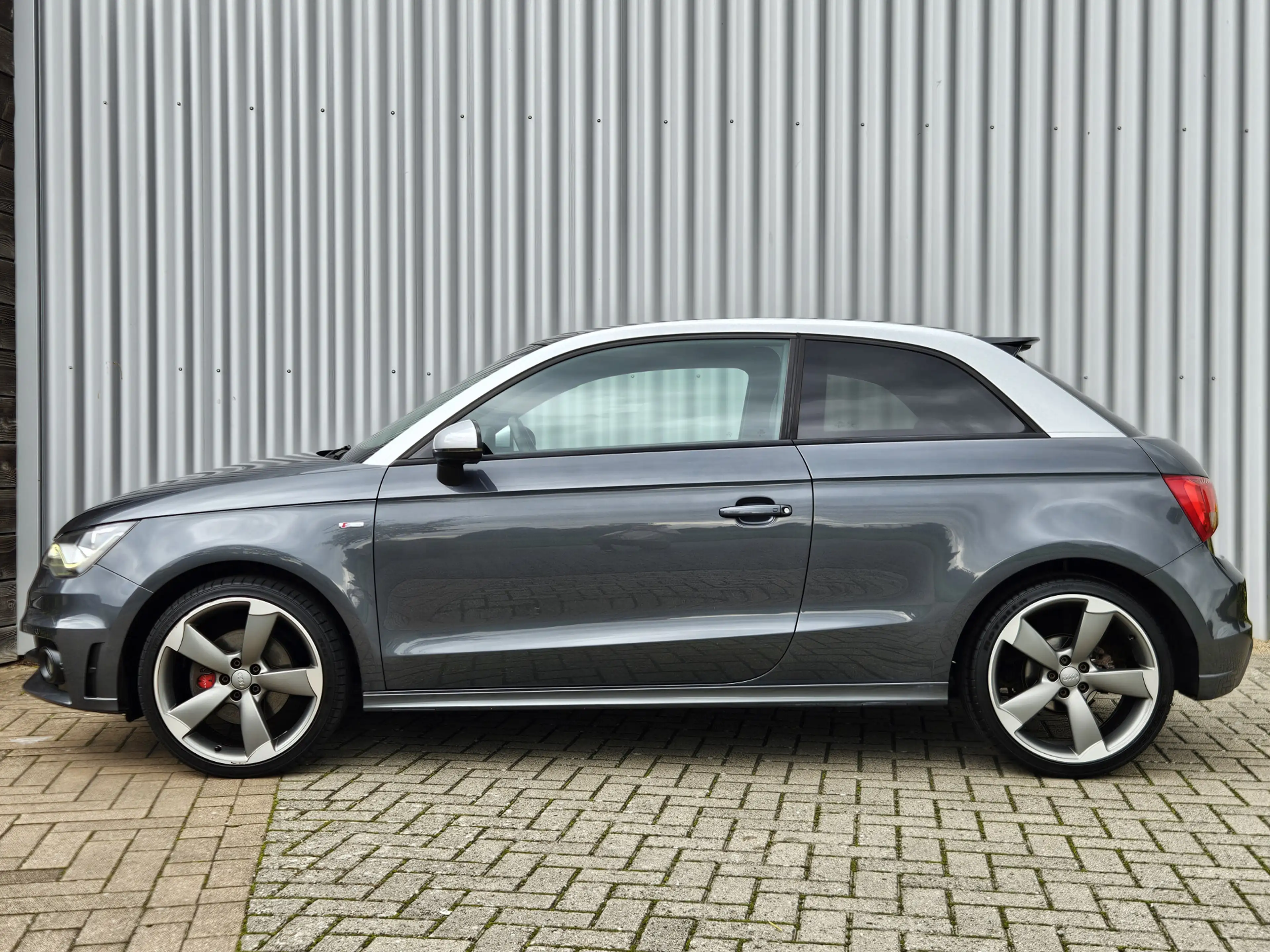 Audi A1 1.4 TFSI S Edition /Automaat/Pano/Stoelverwarming! — photo 2