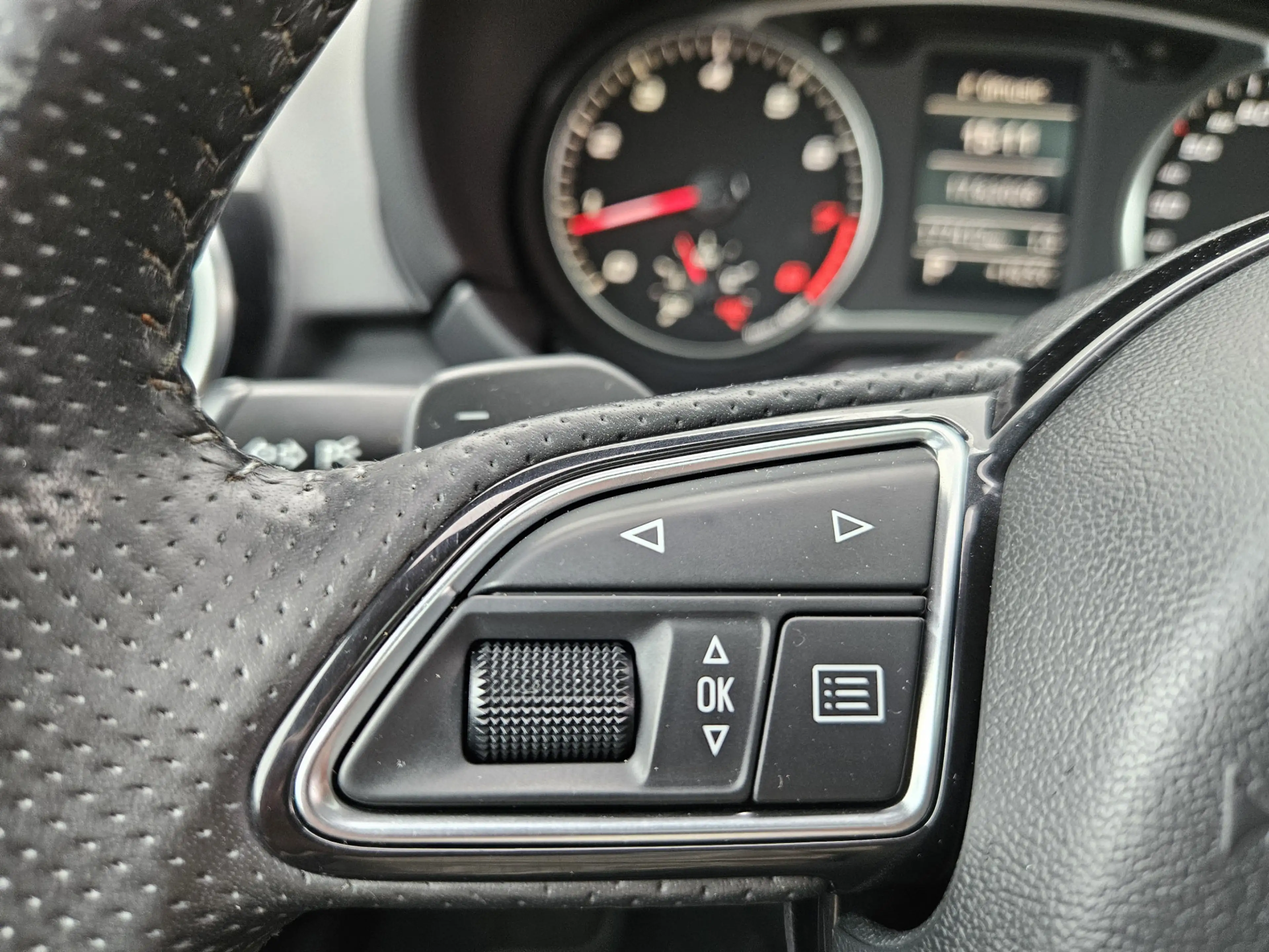 Audi A1 1.4 TFSI S Edition /Automaat/Pano/Stoelverwarming! — photo 22