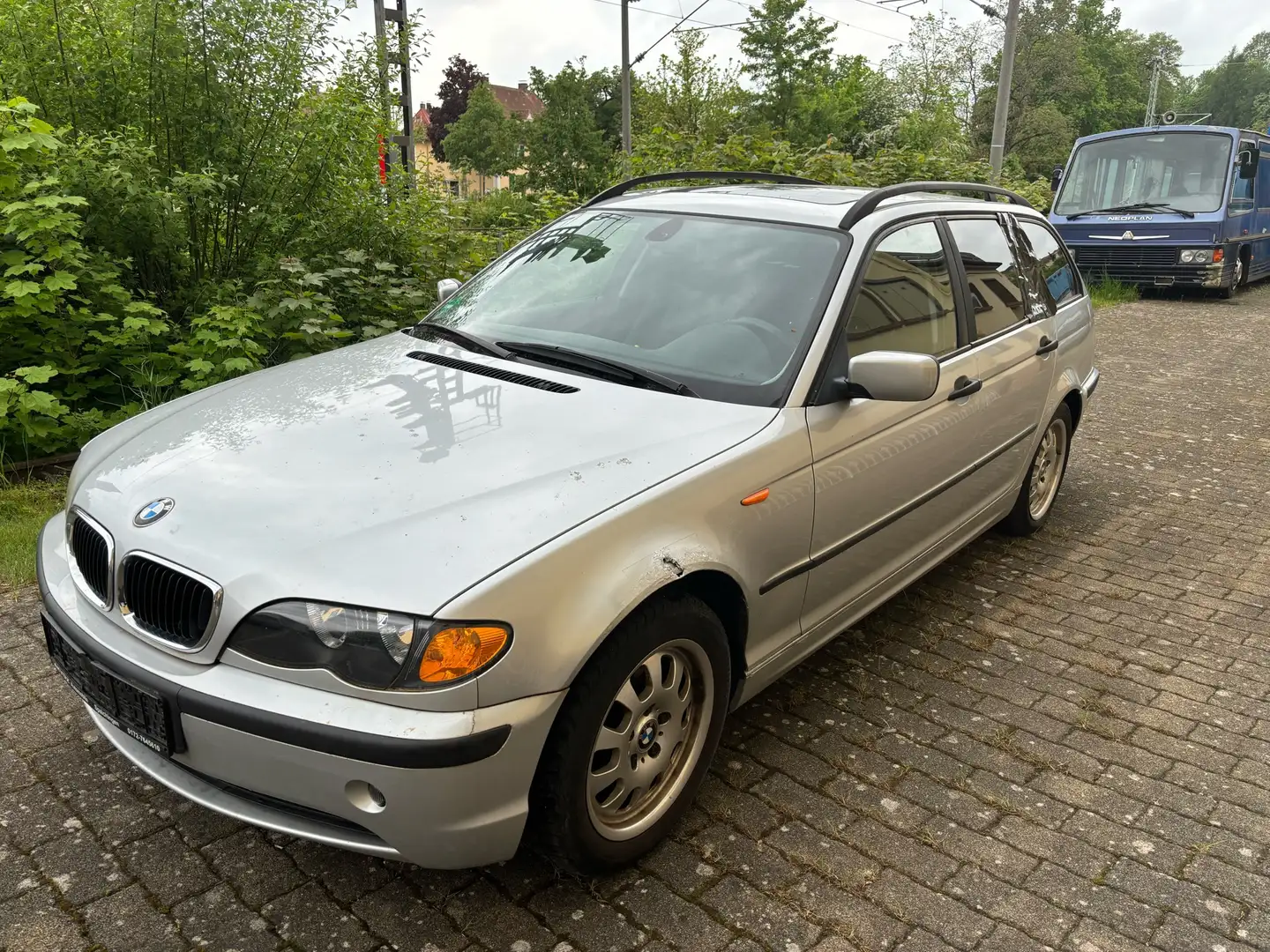BMW 318 i 143PS Touring Euro 4 E46 Klima Schiebedach Gris - 1
