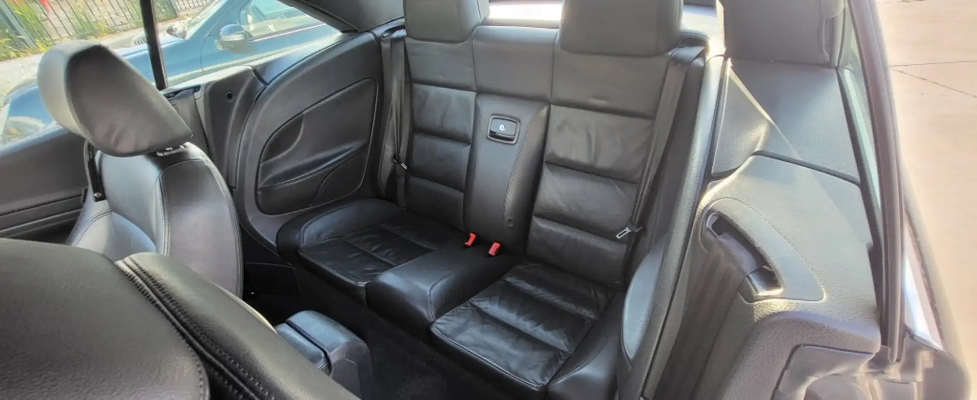 Volkswagen Eos 2.0TDI Individual DPF Negro - 2