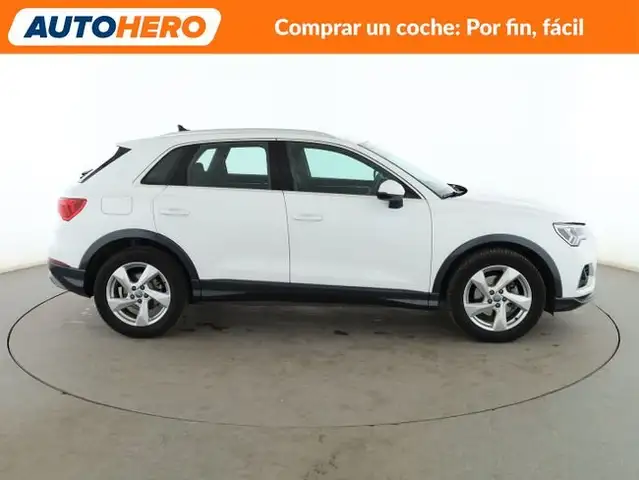 Audi Q3 view 7