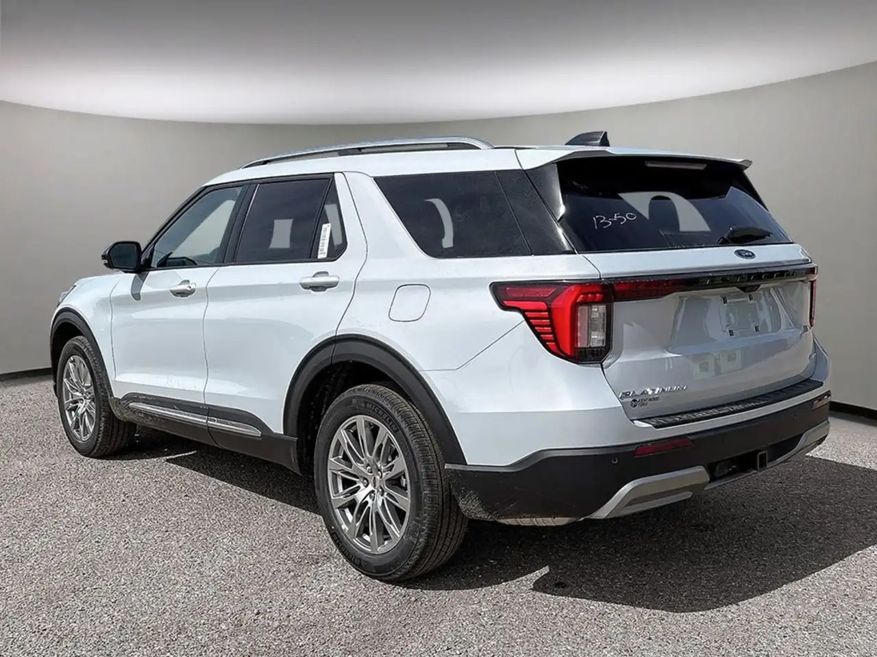 Ford Explorer снимка Ford Explorer