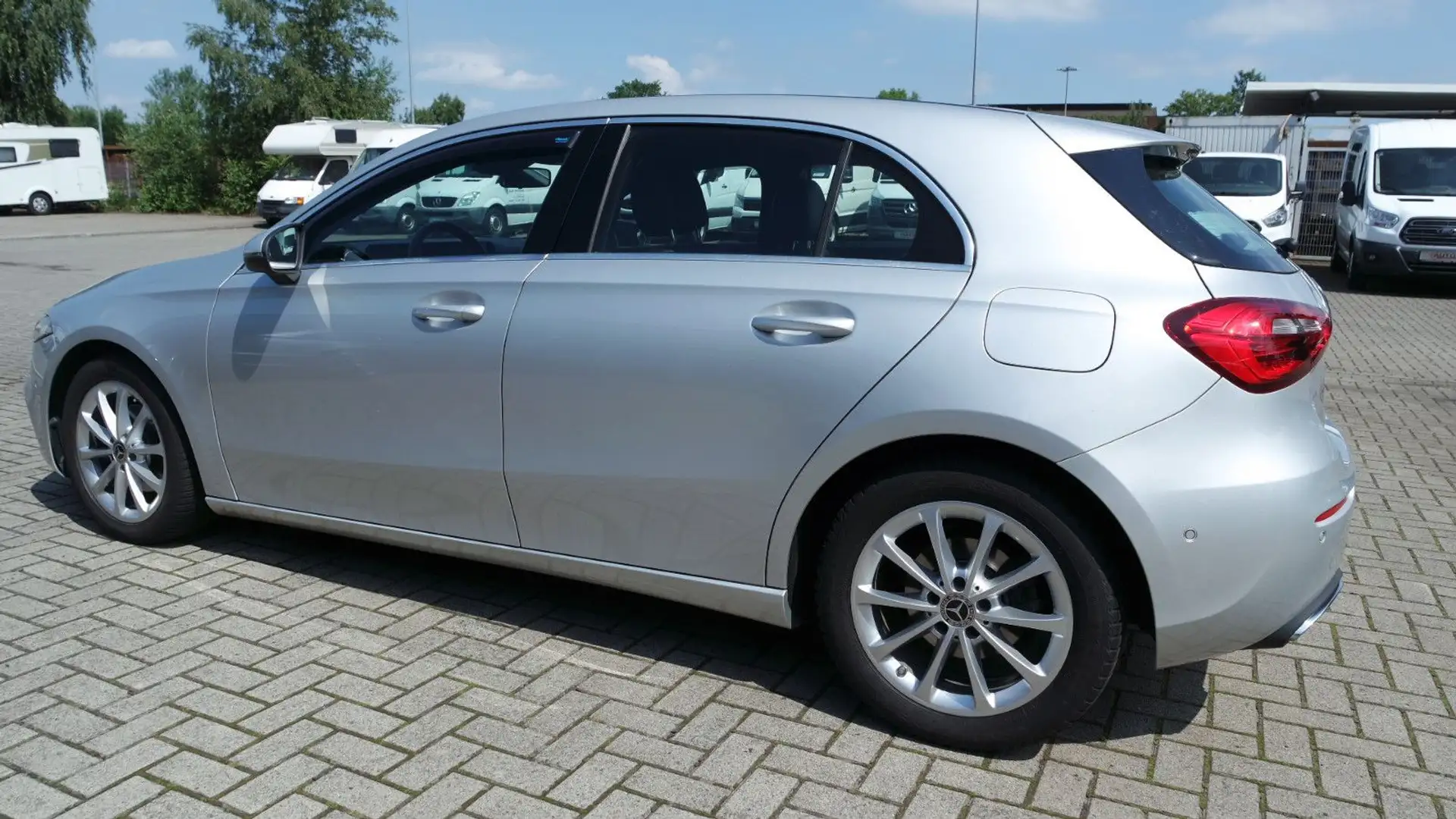 Mercedes-Benz A 180 d Progressive, Business, 1. Hand Silber - 2