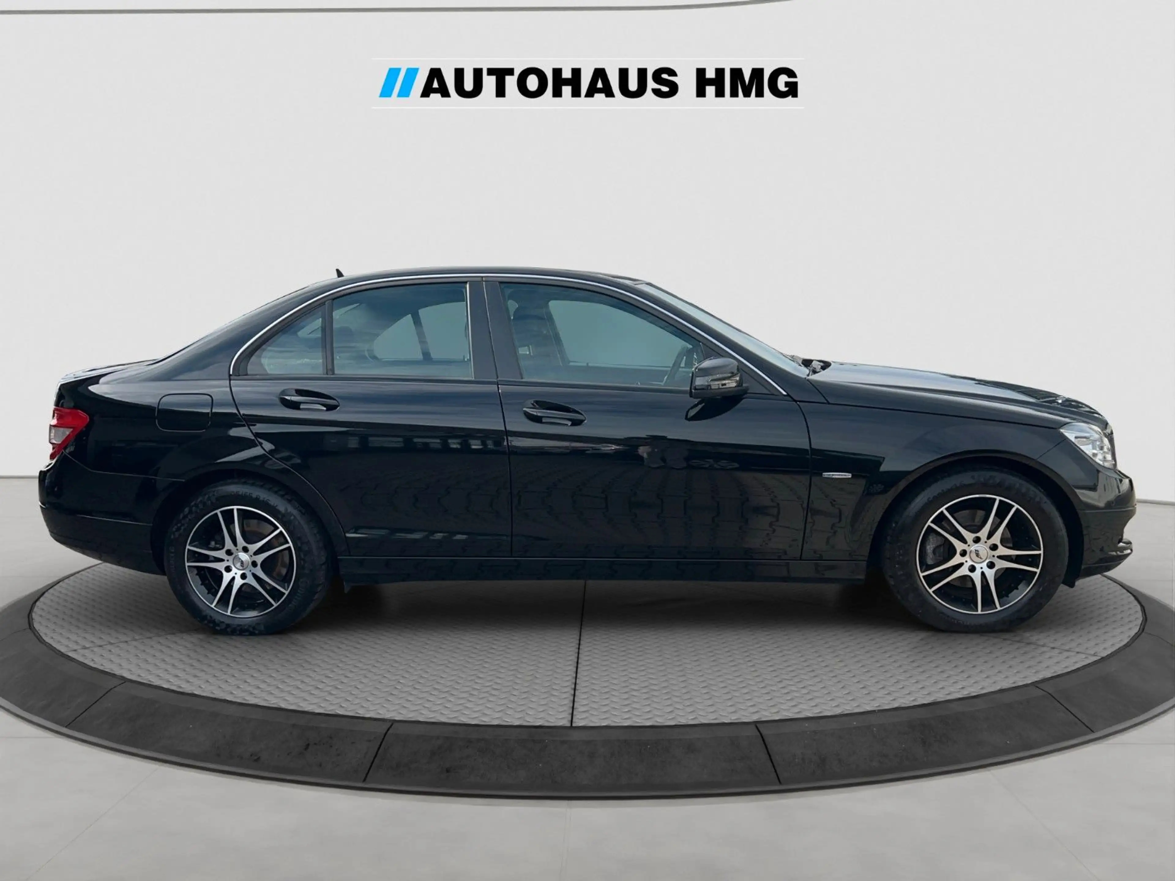 Mercedes-Benz C 250 CGI BlueEfficiency *NAVI*KLIMAA*TEMPO* — photo 6