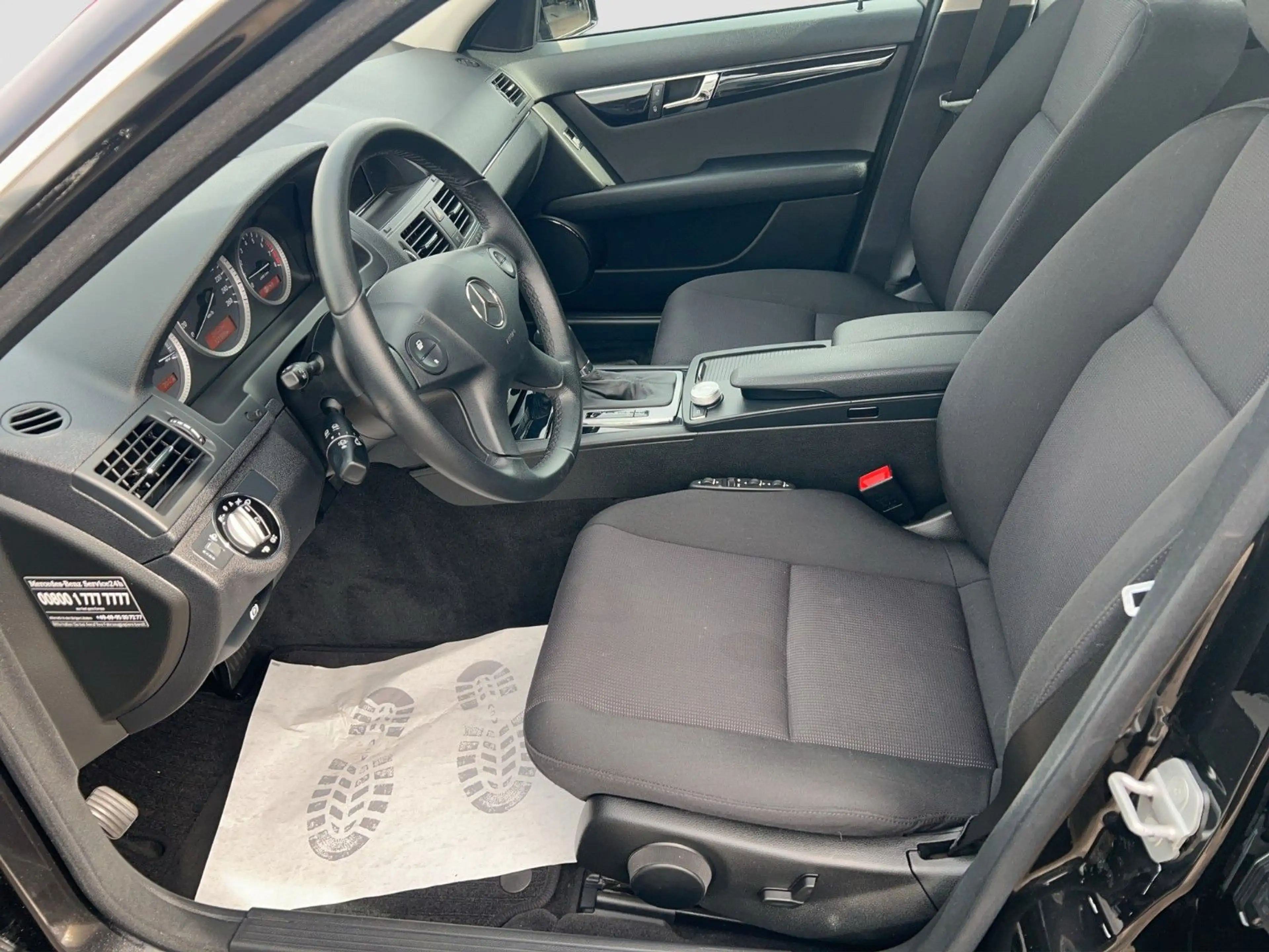 Mercedes-Benz C 250 CGI BlueEfficiency *NAVI*KLIMAA*TEMPO* — photo 9