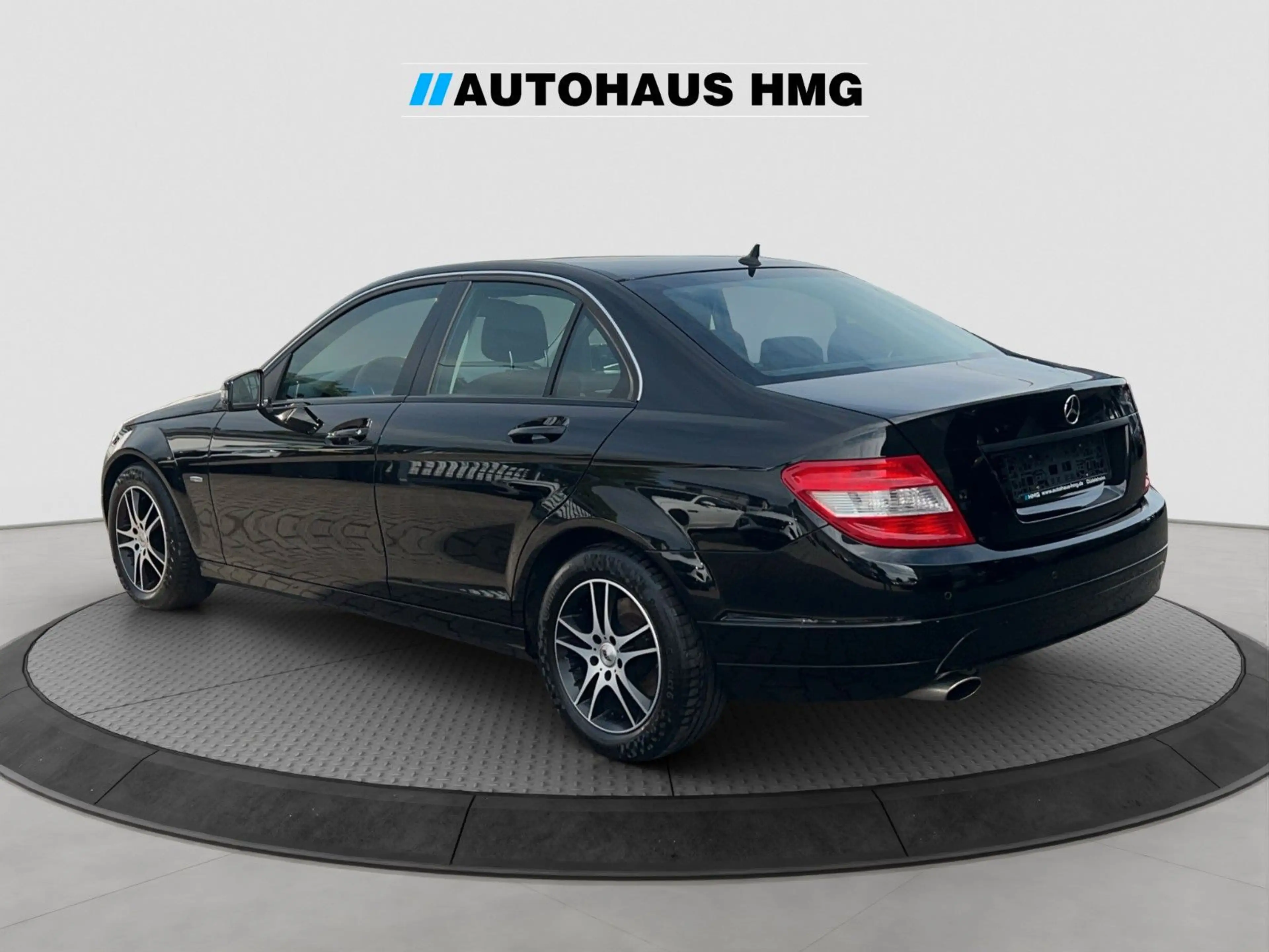 Mercedes-Benz C 250 CGI BlueEfficiency *NAVI*KLIMAA*TEMPO* — photo 3