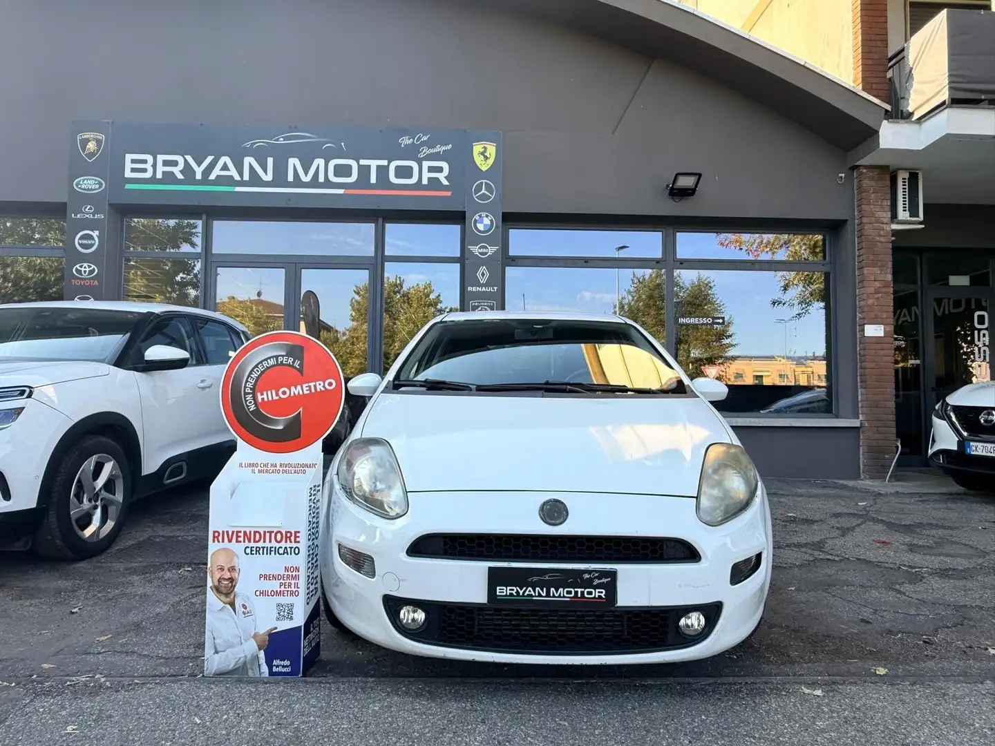 Fiat Punto Punto 1.3 MJT II S&S 95 CV 5 porte Street Weiß - 2