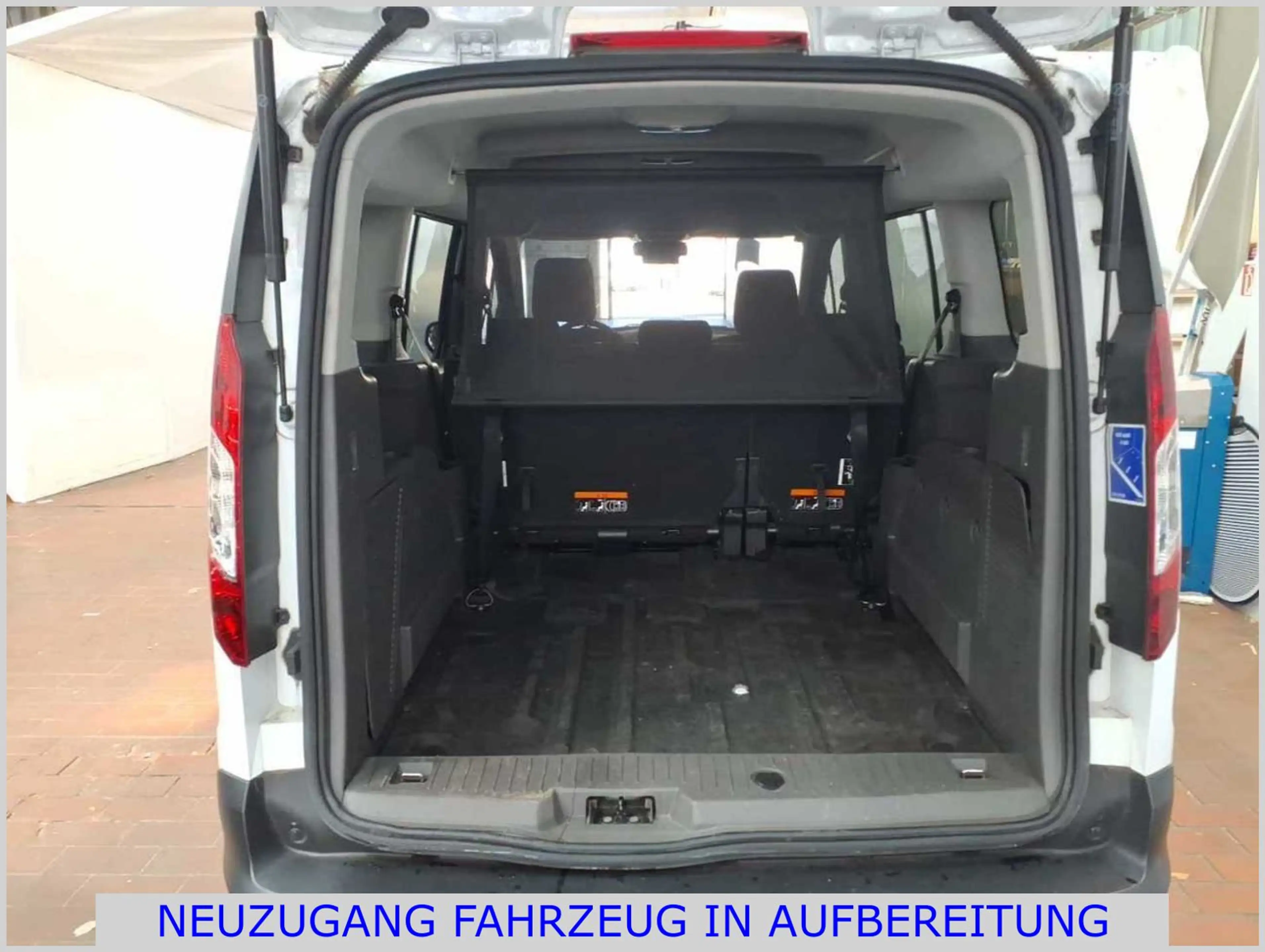 Ford Transit Connect 230 L2 1.HD 5S. SHZ/ACC/SPURH./ — photo 4