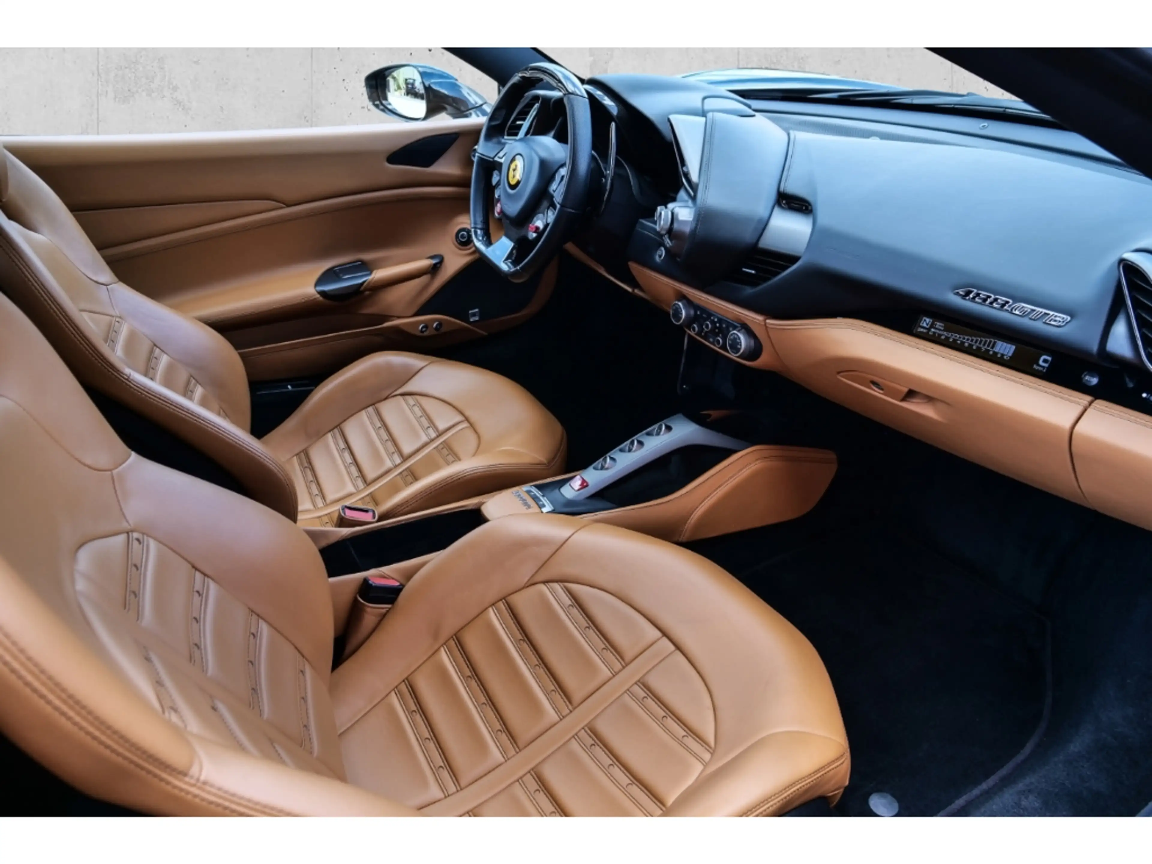 Ferrari 488 GTB *Lift*Carbon+LED*Daytona*Passenger-Display*JBL — photo 15