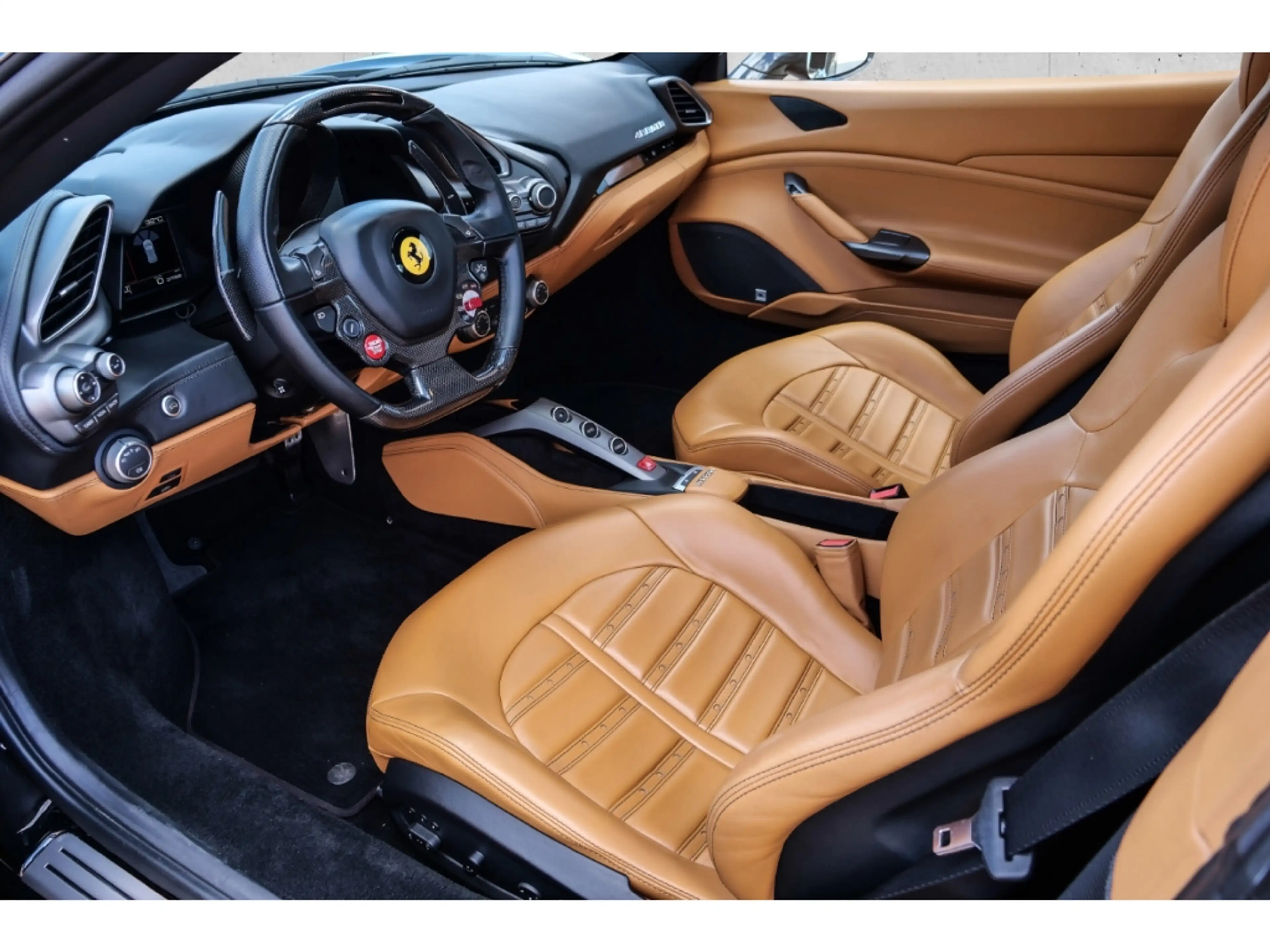 Ferrari 488 GTB *Lift*Carbon+LED*Daytona*Passenger-Display*JBL — photo 12