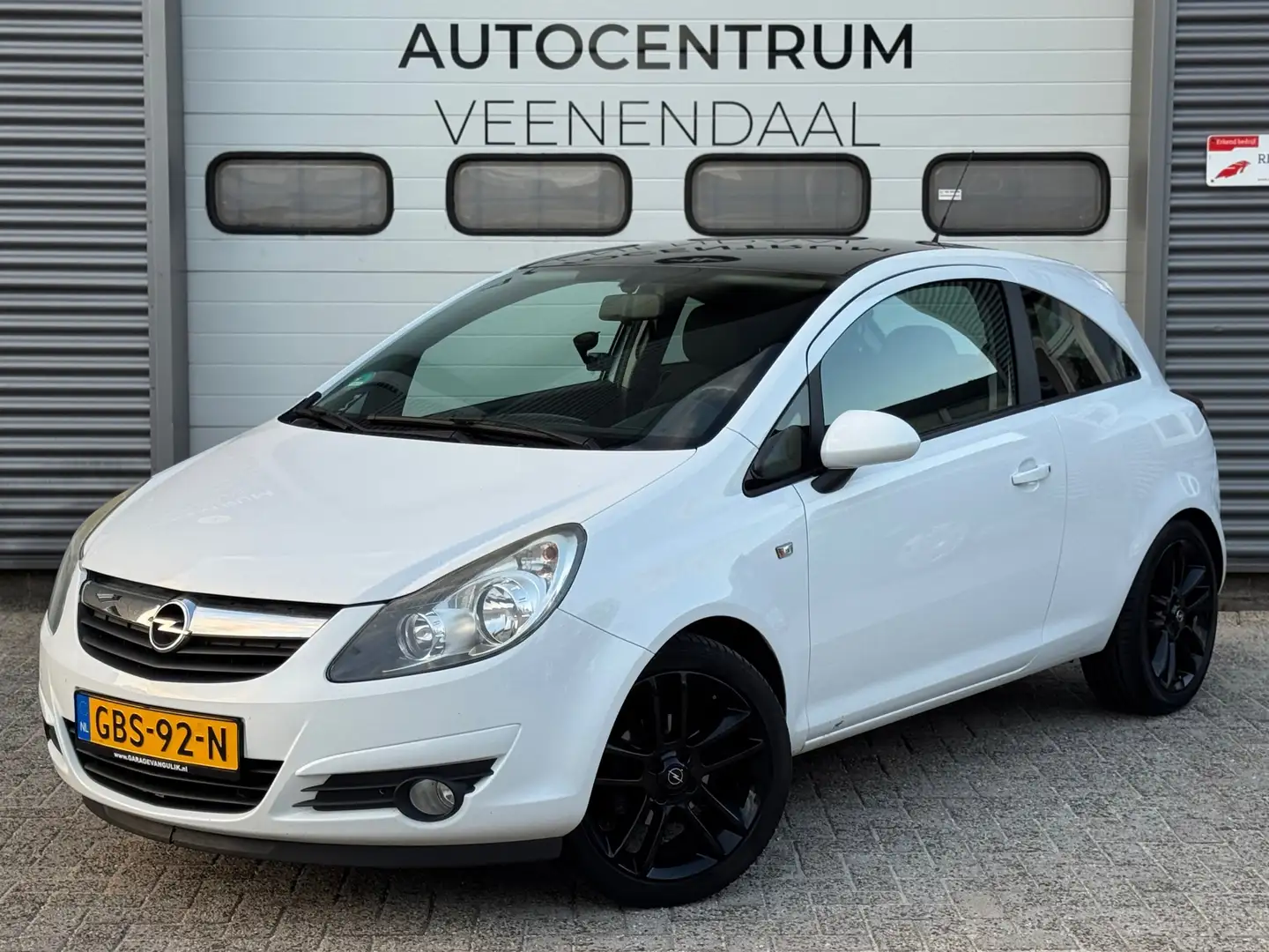 Opel Corsa 1.2-16V Sport 80 PK LM VELGEN/CLIMATE/EL. RAMEN Wit - 2