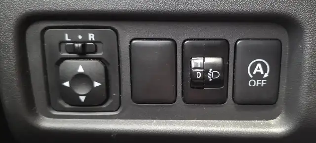 Mitsubishi Space Star view 13