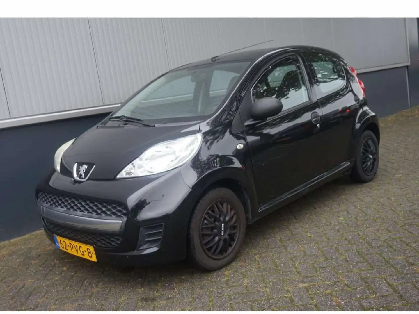Peugeot 107 107 1.0-12V Accent Zwart - 2