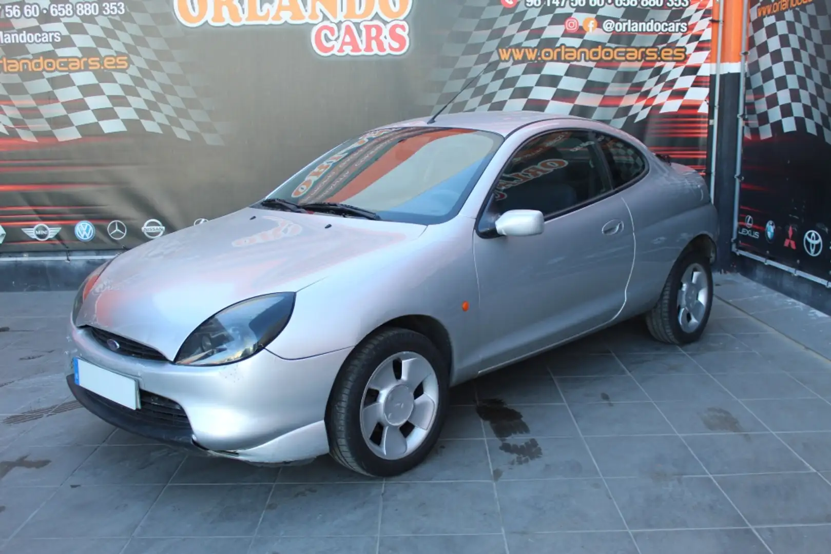 Ford Puma 1.4 16v Gris - 1